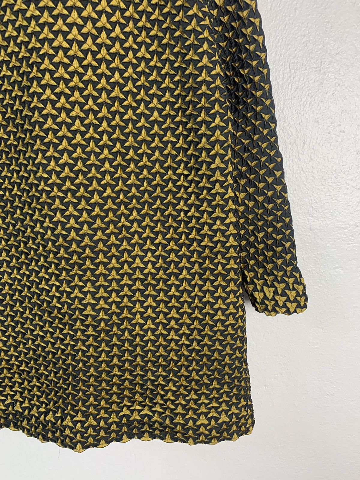 Issey Miyake Issey Miyake Runway Fall 2015 Pleated Jacket Size US M / EU 48-50 / 2 - 15 Thumbnail