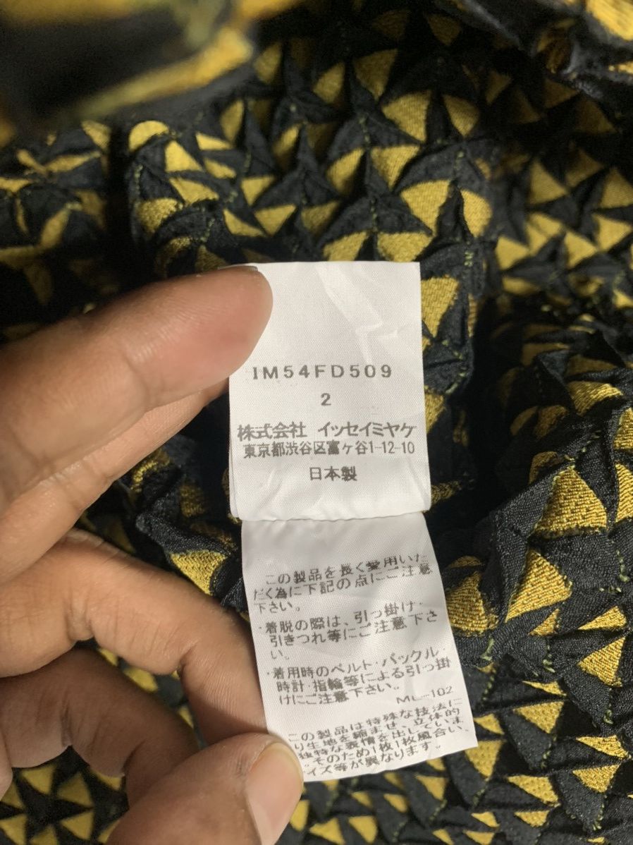 Issey Miyake Issey Miyake Runway Fall 2015 Pleated Jacket Size US M / EU 48-50 / 2 - 13 Thumbnail