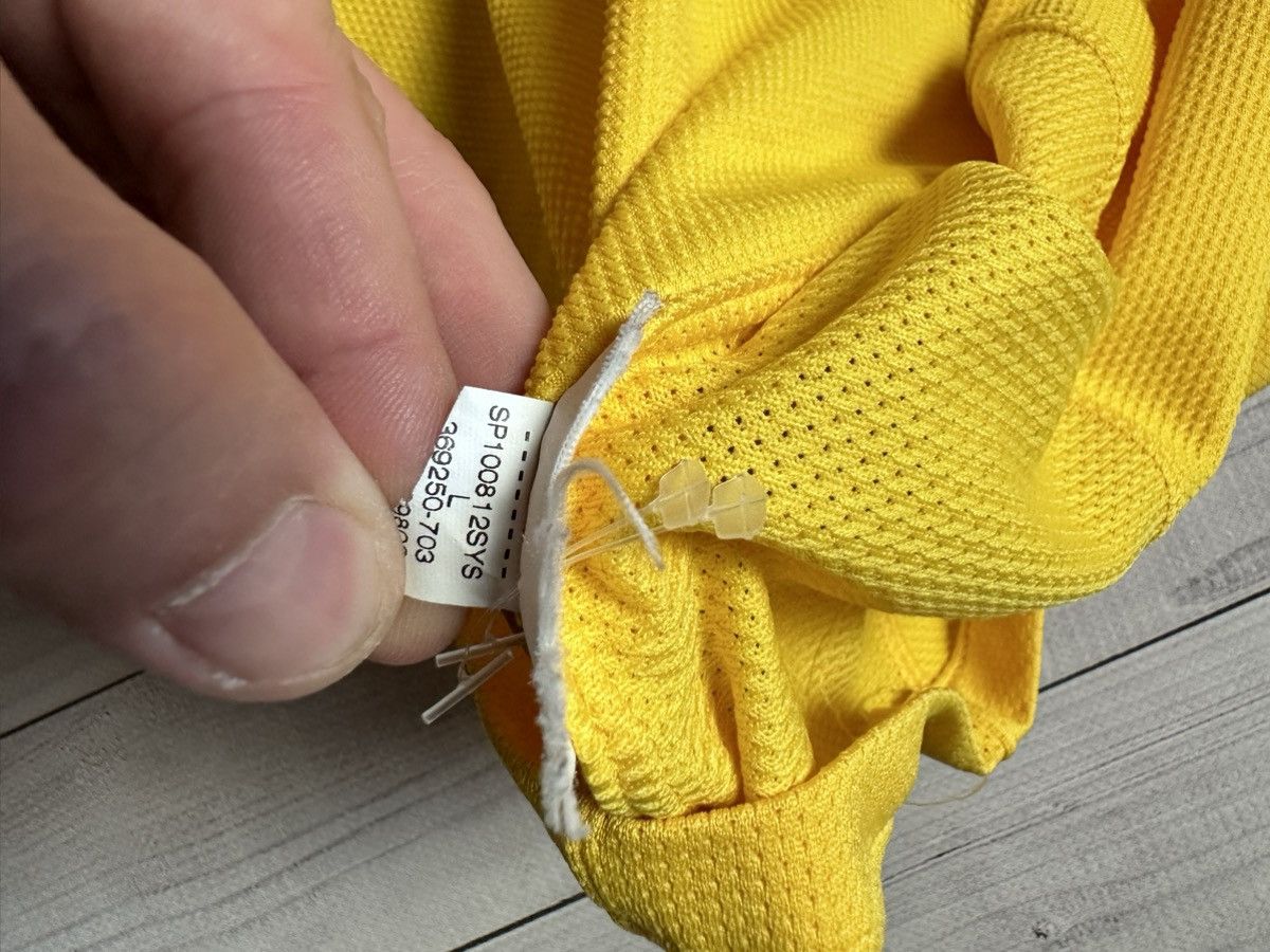 Nike × Vintage Vintage Nike Brasil soccer jersey size L Brazil Size US L / EU 52-54 / 3 - 6 Thumbnail