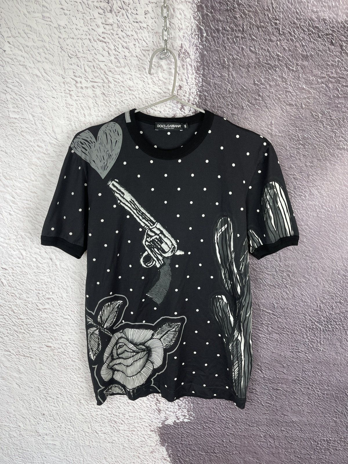 Dolce & Gabbana Dolce & Gabbana Gun n Rose printed dot pattern tee shirt Size US S / EU 44-46 / 1 - 1 Thumbnail