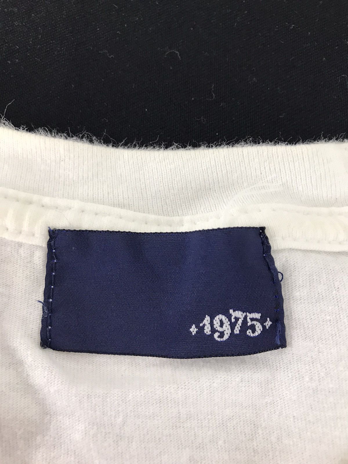 Japanese Brand × The 1975 × Vintage Vintage 1975 Tokyo Tee T-shirt Printed Japanese Brand Size US M / EU 48-50 / 2 - 4 Thumbnail