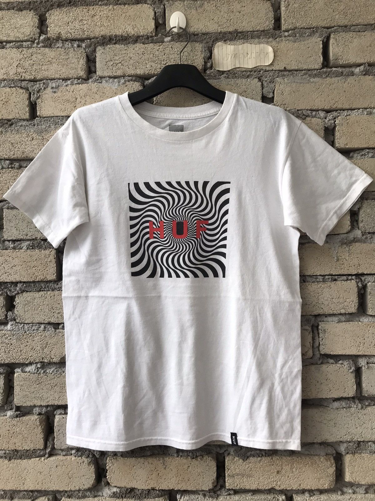 Huf × Japanese Brand HUF x Spit Fire Spiral design Japanese Brand Size US S / EU 44-46 / 1 - 1 Thumbnail
