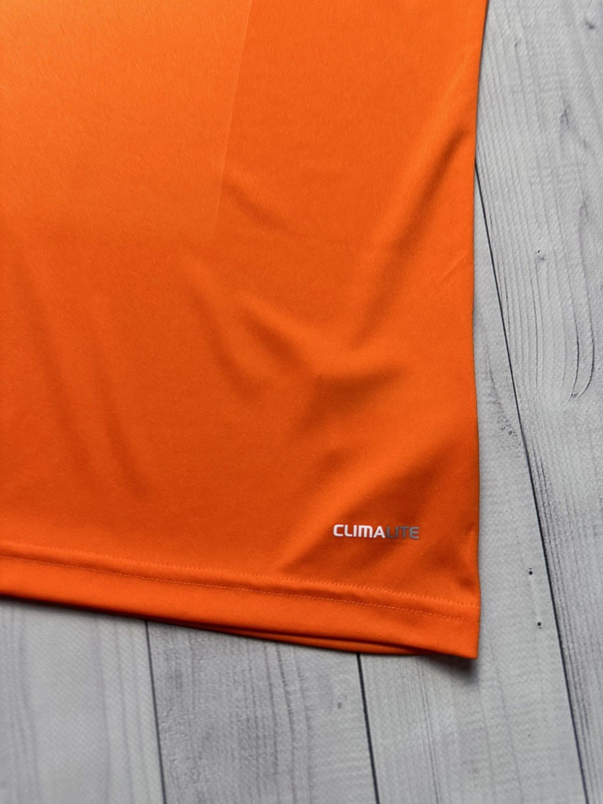 Adidas × Vintage Vintage Swansea city soccer jersey orange size XL rare Size US XL / EU 56 / 4 - 2 Thumbnail