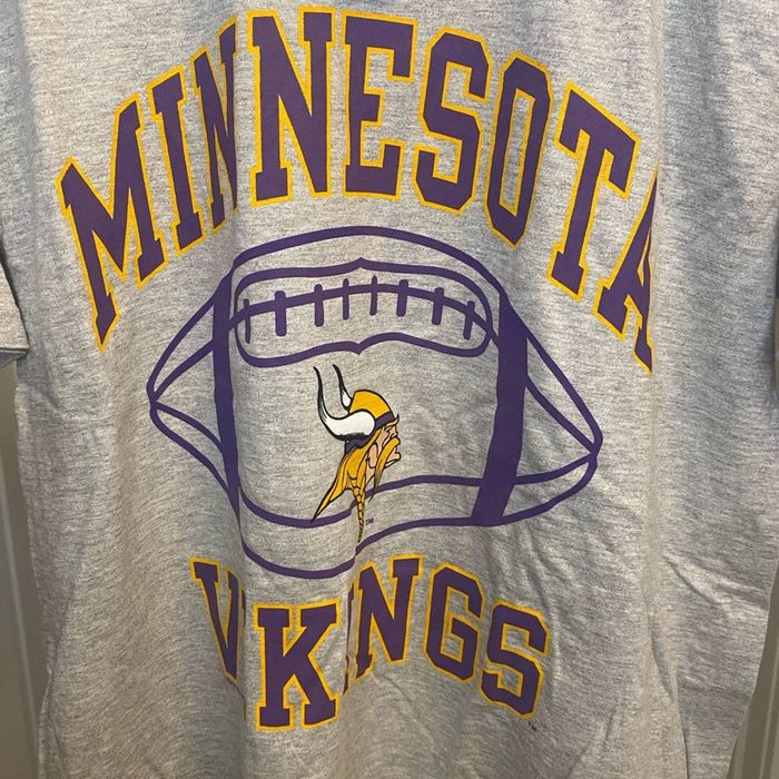 Vintage 80s MINNESOTA VIKINGS NFL Champion T-Shirt L