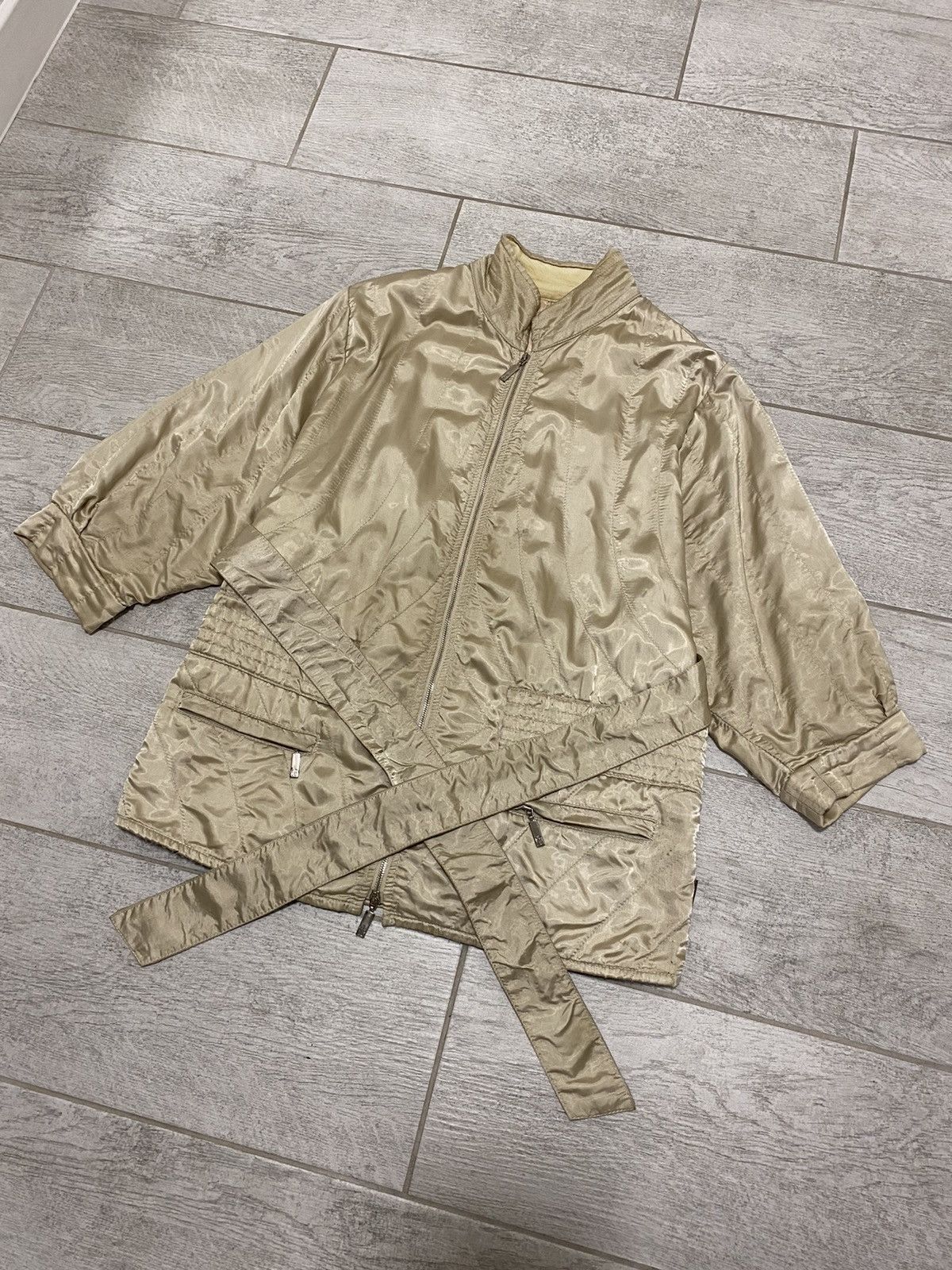 Moncler × Vintage Moncler Vintage Beige Zip Jacket With Women’s Belt Size ONE SIZE - 1 Thumbnail