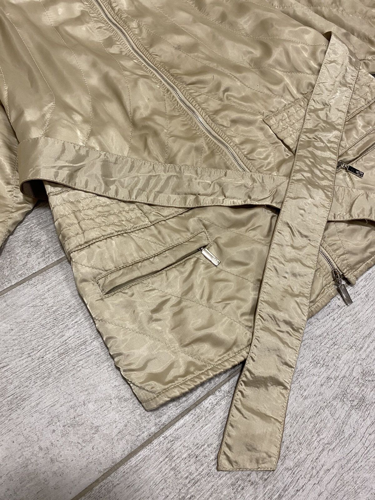 Moncler × Vintage Moncler Vintage Beige Zip Jacket With Women’s Belt Size ONE SIZE - 2 Thumbnail