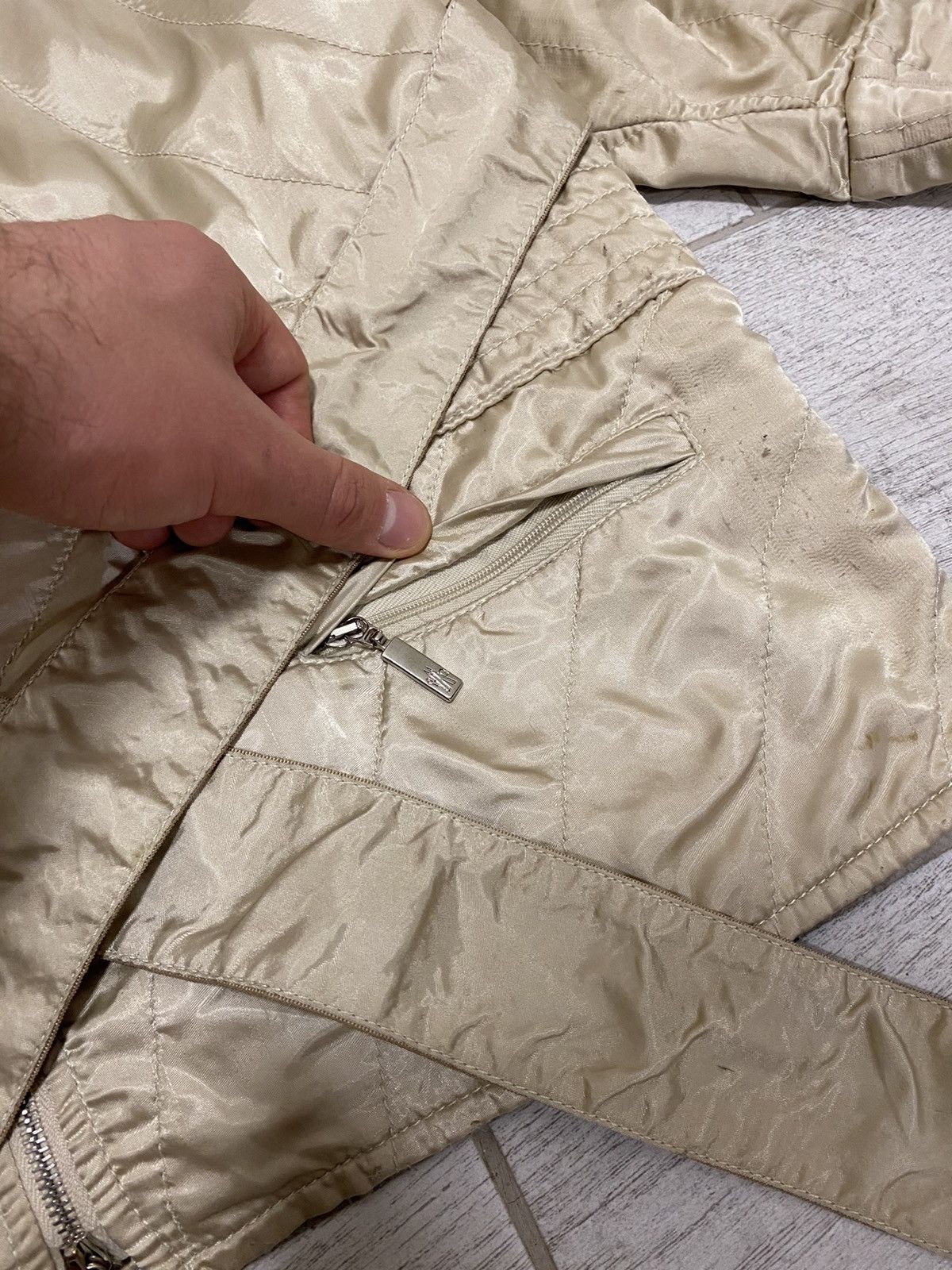 Moncler × Vintage Moncler Vintage Beige Zip Jacket With Women’s Belt Size ONE SIZE - 4 Thumbnail