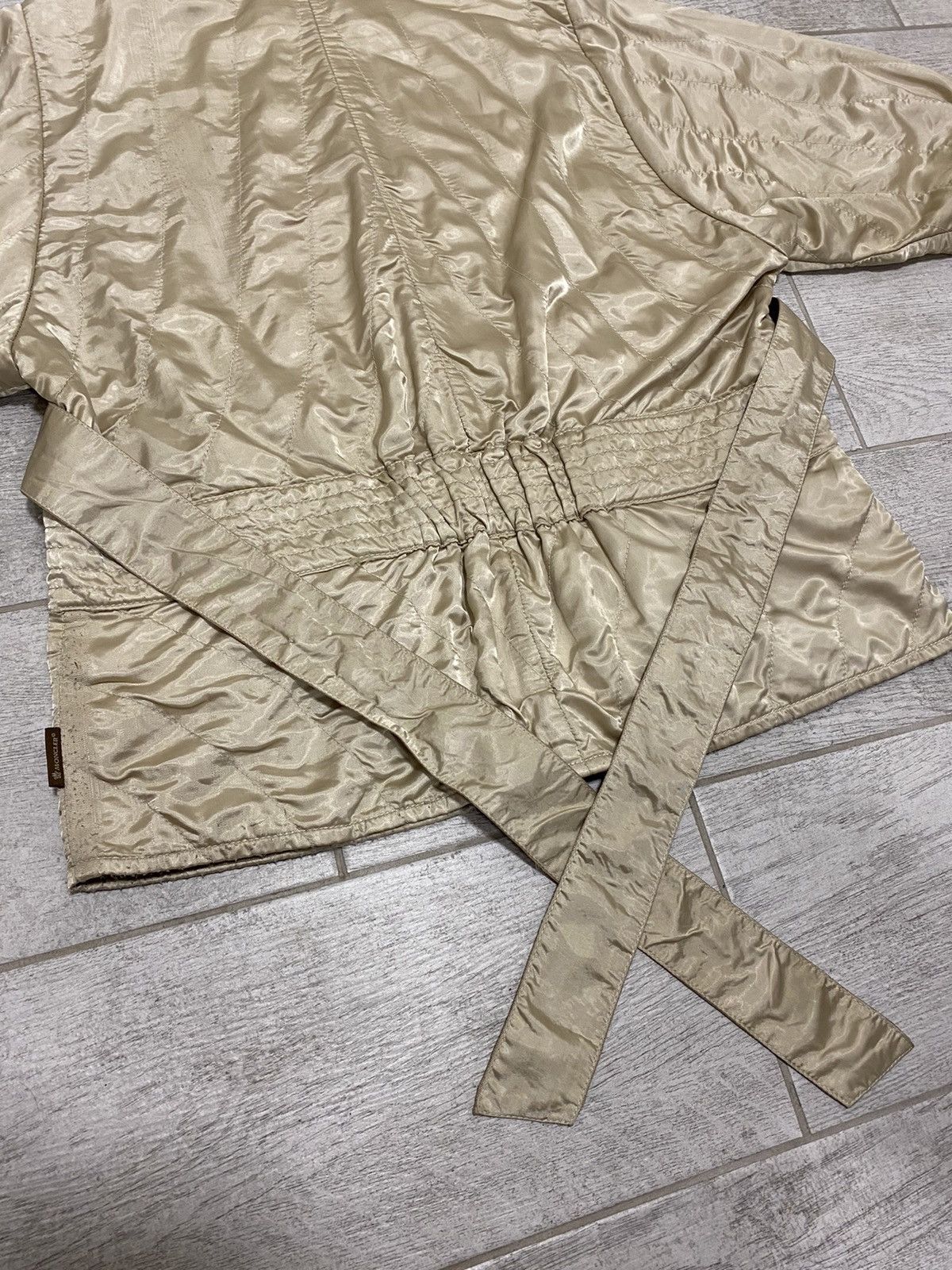 Moncler × Vintage Moncler Vintage Beige Zip Jacket With Women’s Belt Size ONE SIZE - 23 Thumbnail