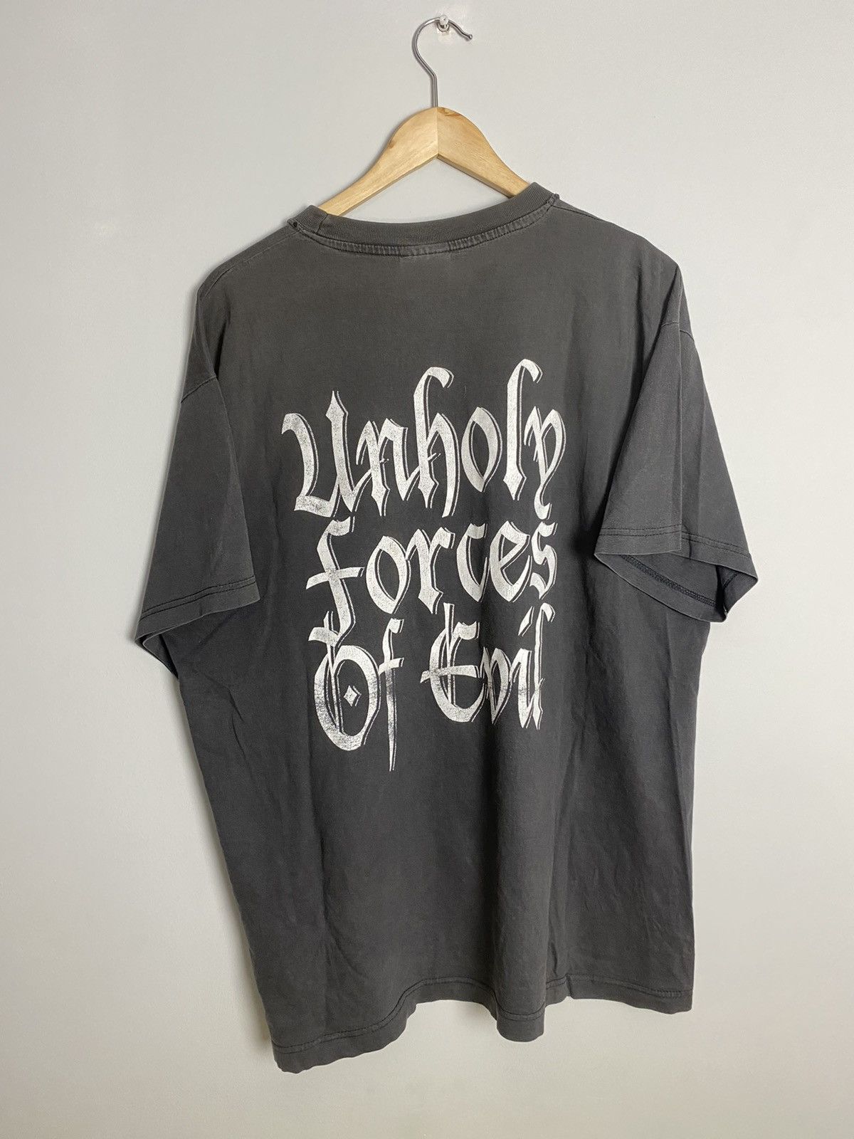 Band Tees 90s Immortal Unholy Forces Of Evil Vintage Thrashed Tee Size US XL / EU 56 / 4 - 2 Thumbnail