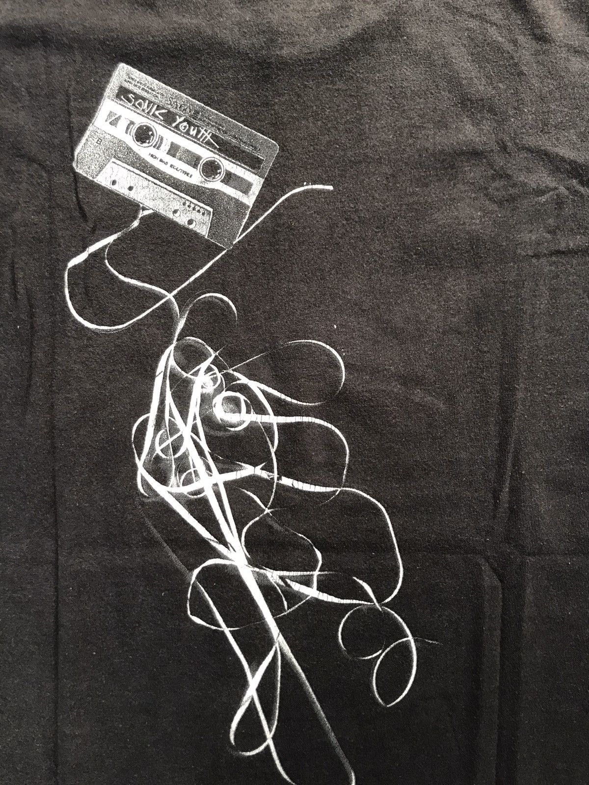 Band Tees VINTAGE OG 90’S SONIC YOUTH CASSETTE SKULL CROSSBONES TEE Size US L / EU 52-54 / 3 - 6 Thumbnail