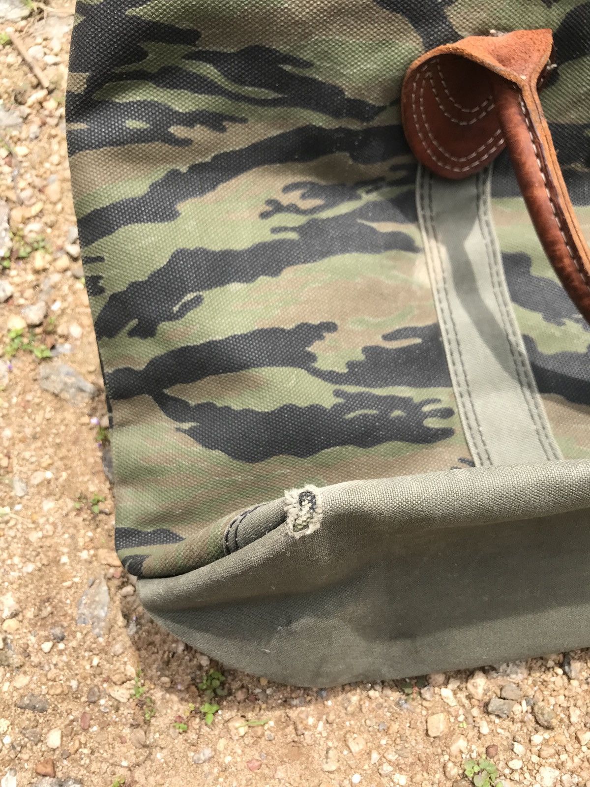 Hysteric Glamour vintage rare hysterics tiger stripes camo + leather handle Size ONE SIZE - 10 Thumbnail