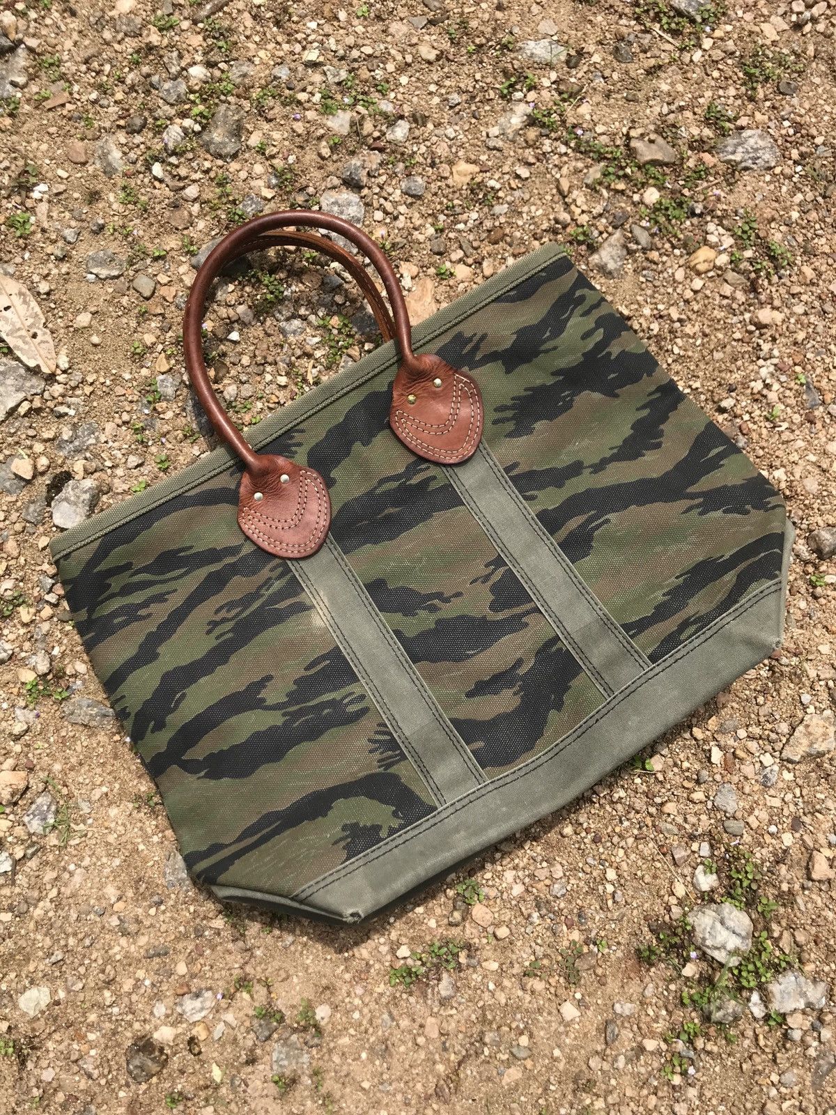 Hysteric Glamour vintage rare hysterics tiger stripes camo + leather handle Size ONE SIZE - 4 Thumbnail