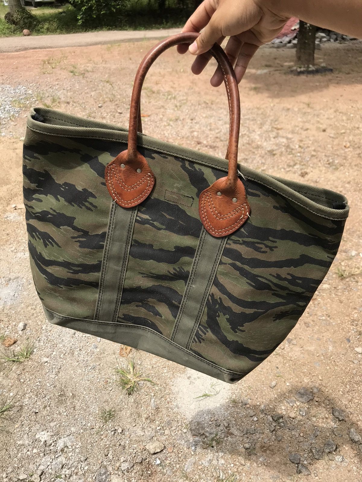 Hysteric Glamour vintage rare hysterics tiger stripes camo + leather handle Size ONE SIZE - 2 Thumbnail