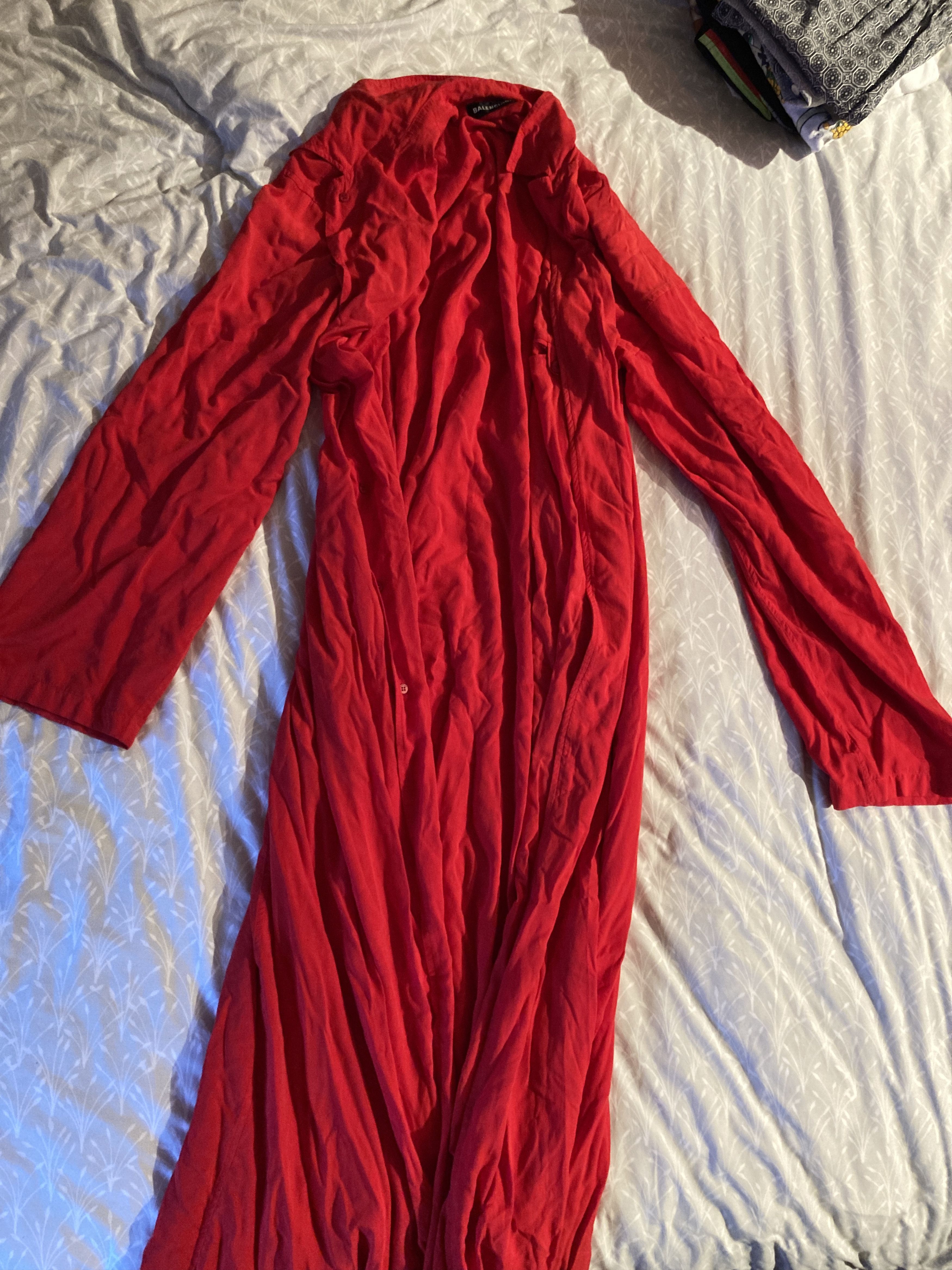 Balenciaga RUNWAY LOOK 16 FALL 2020 FLOOR LENGTH SCARLET RED Size US M / EU 48-50 / 2 - 6 Thumbnail