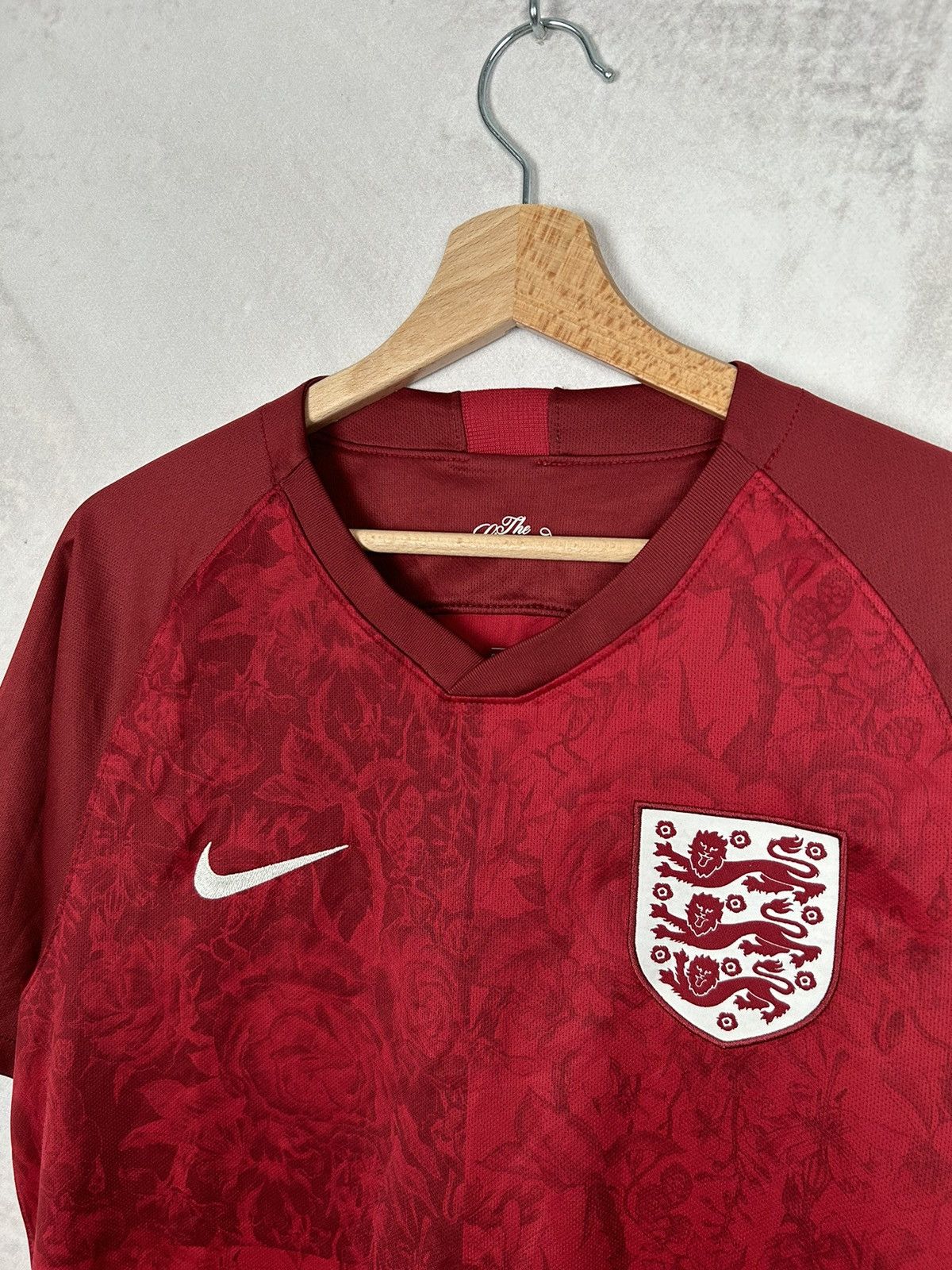 Nike England 2019/2020 Nike Away Soccer Jersey Football Roses Size US M / EU 48-50 / 2 - 3 Thumbnail