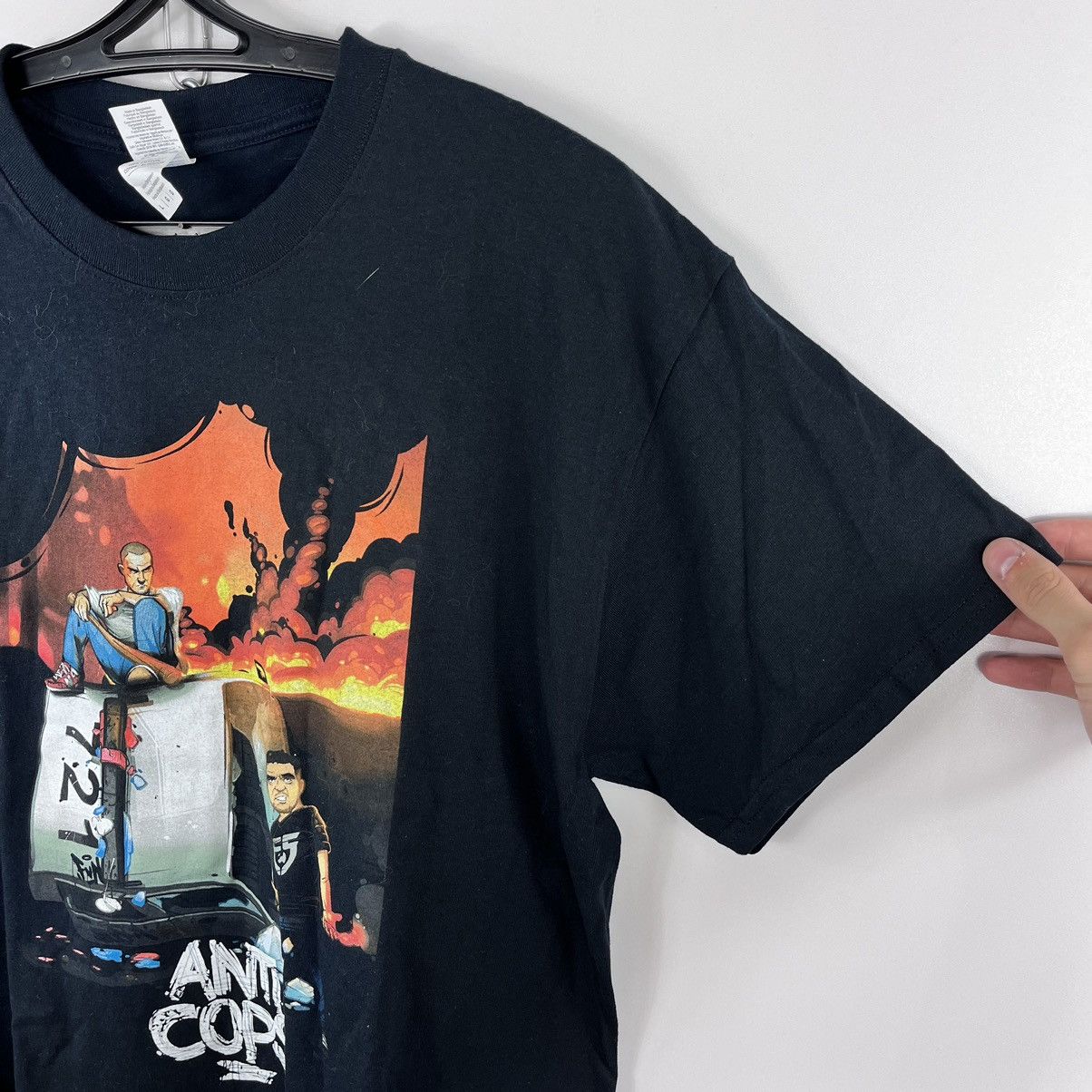 Gildan × Vintage Vintage Gildan T-Shirt “Anti Cops” Big Logo Y2K Size L Size US L / EU 52-54 / 3 - 3 Thumbnail