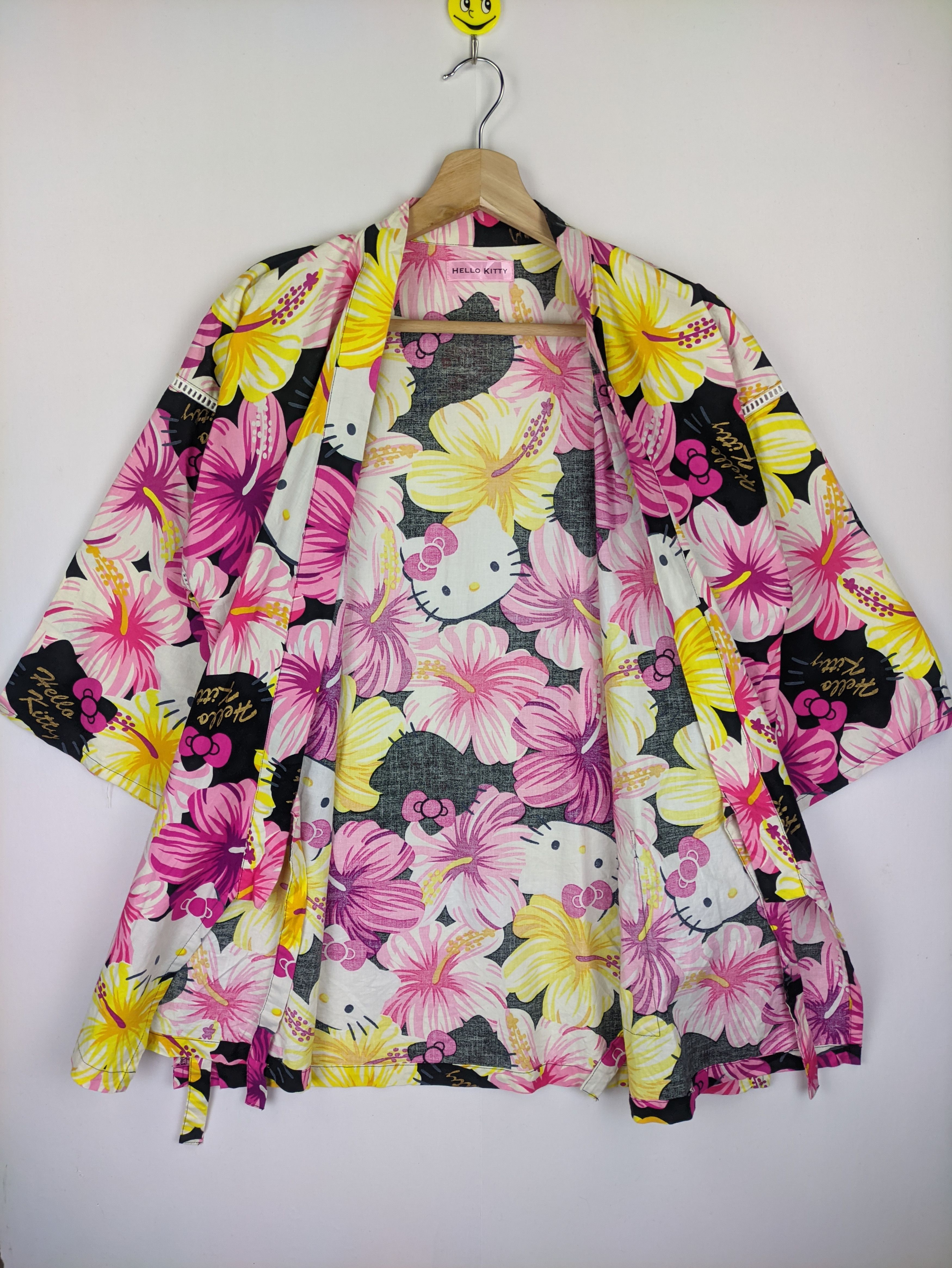 Anime Steals🔥Kimono Haori Hello Kitty Flower Anime Size M / US 6-8 / IT 42-44 - 6 Thumbnail