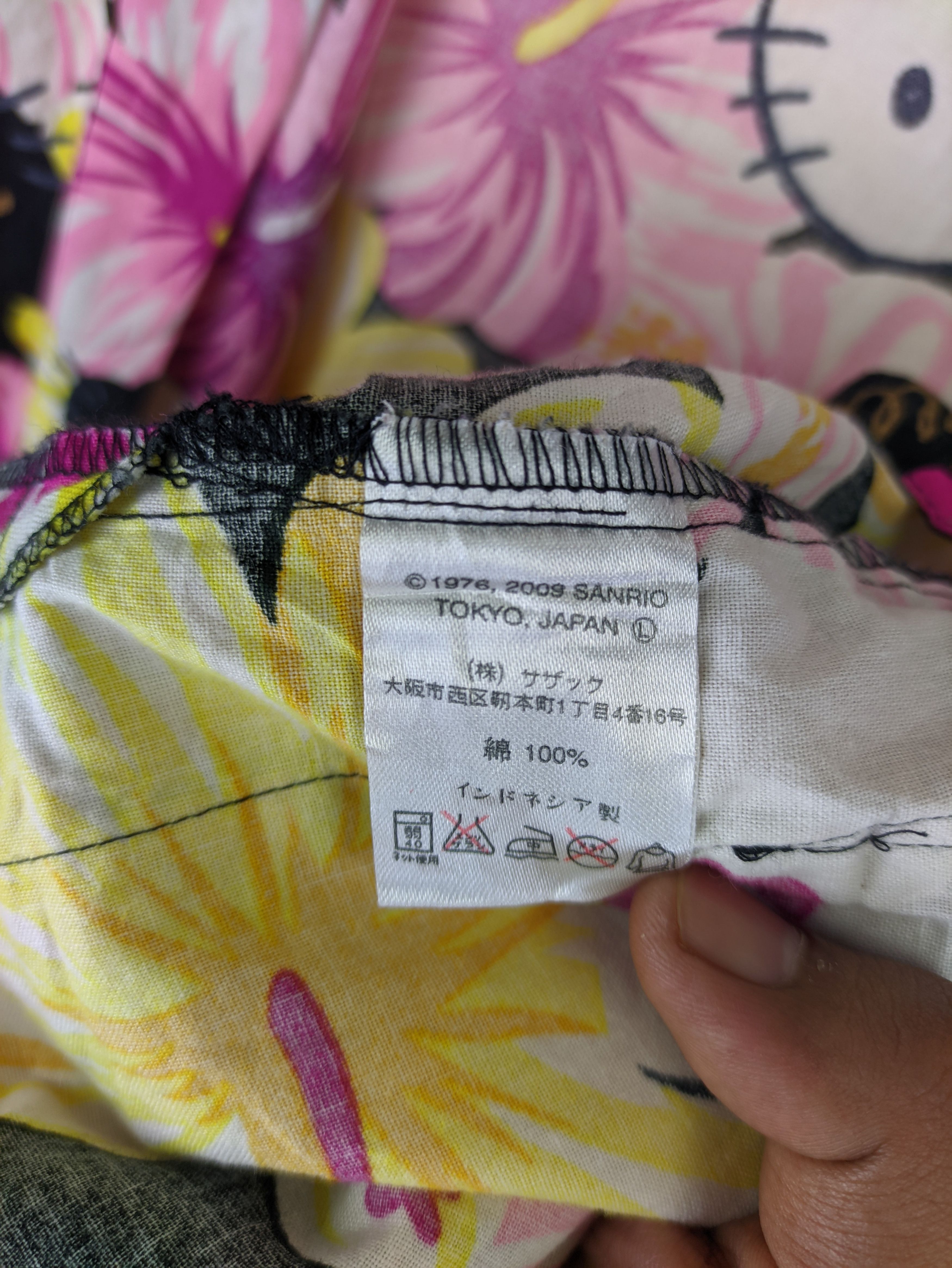 Anime Steals🔥Kimono Haori Hello Kitty Flower Anime Size M / US 6-8 / IT 42-44 - 4 Thumbnail