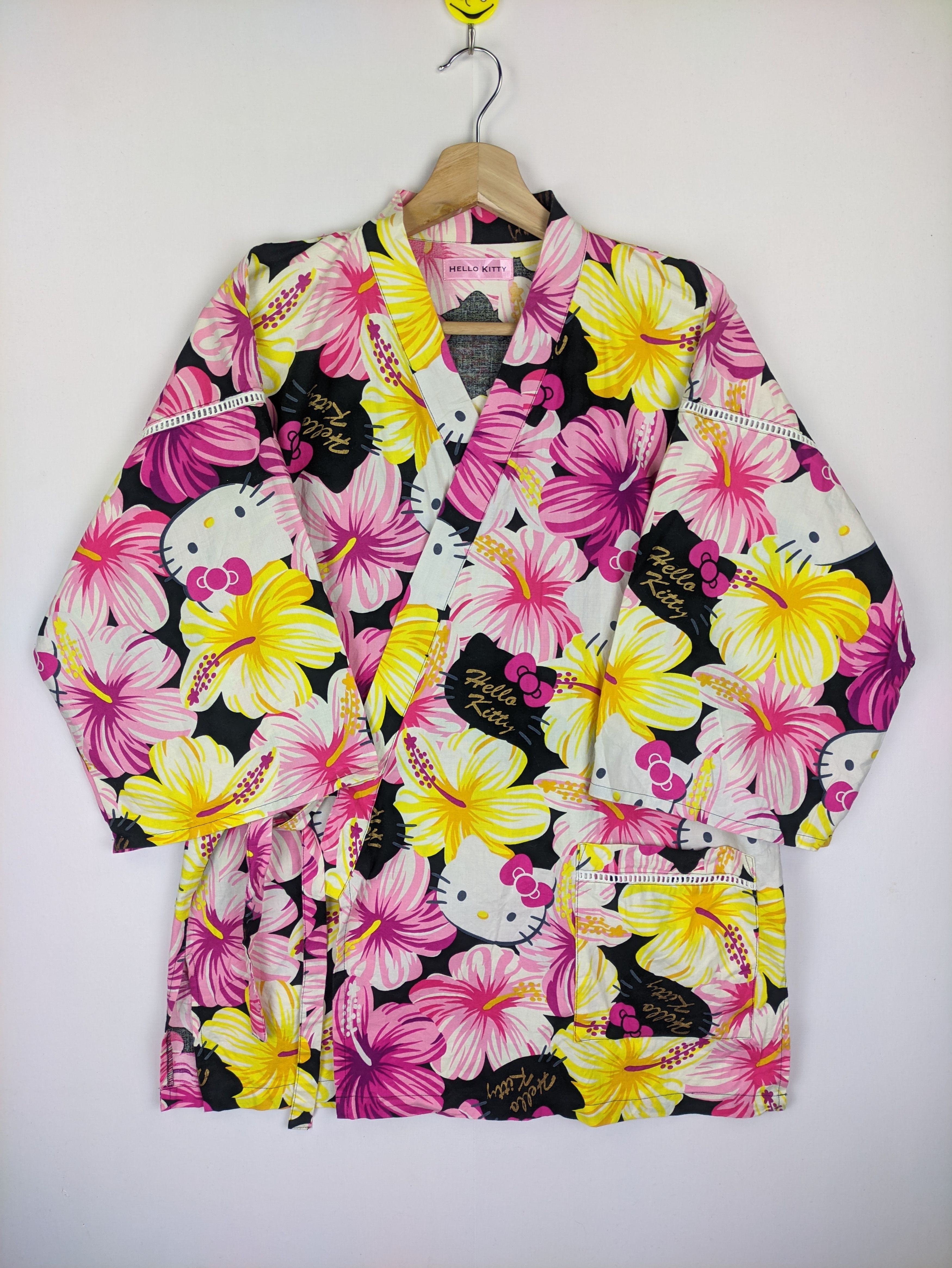 Anime Steals🔥Kimono Haori Hello Kitty Flower Anime Size M / US 6-8 / IT 42-44 - 9 Thumbnail