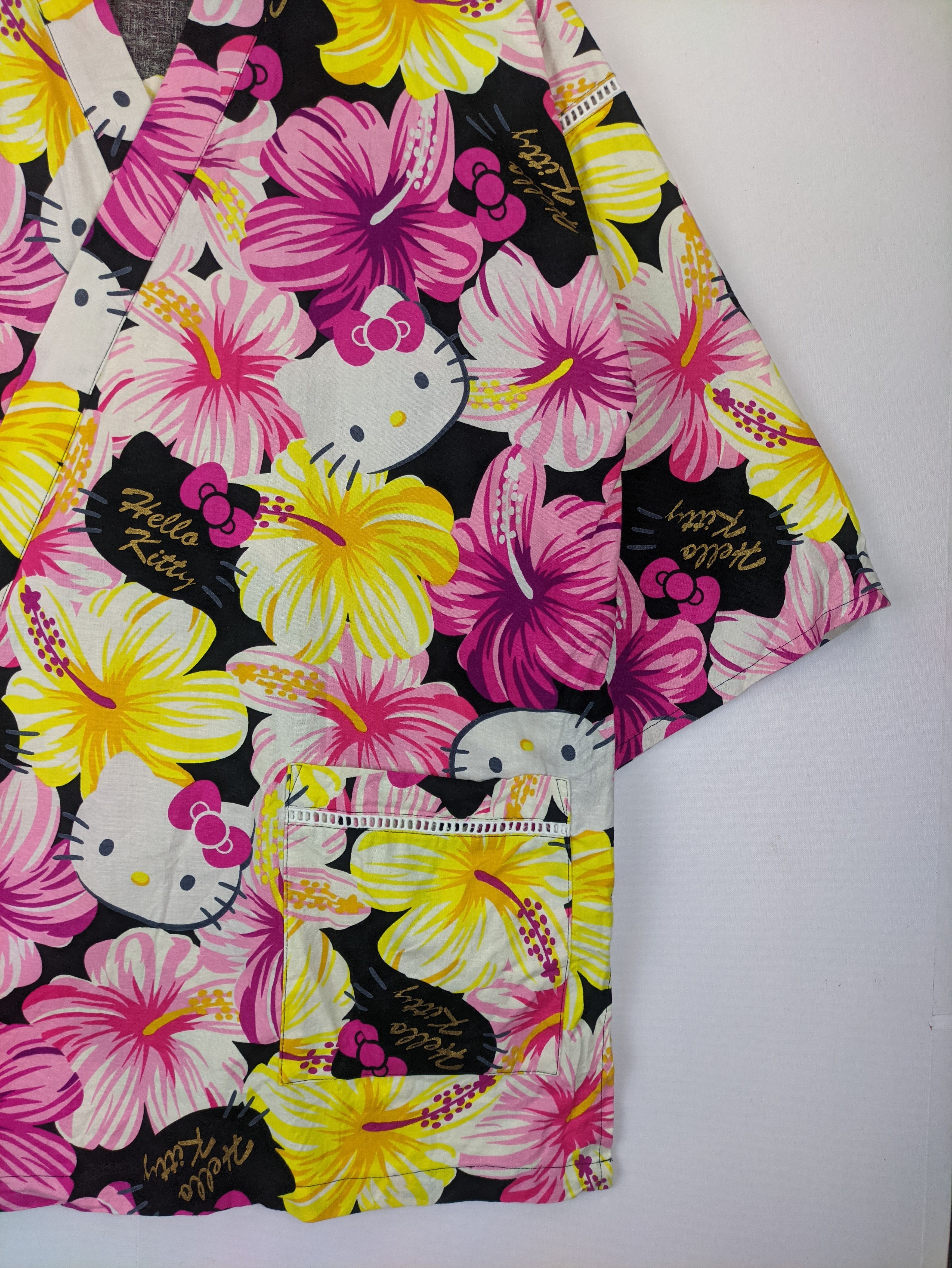 Anime Steals🔥Kimono Haori Hello Kitty Flower Anime Size M / US 6-8 / IT 42-44 - 7 Thumbnail