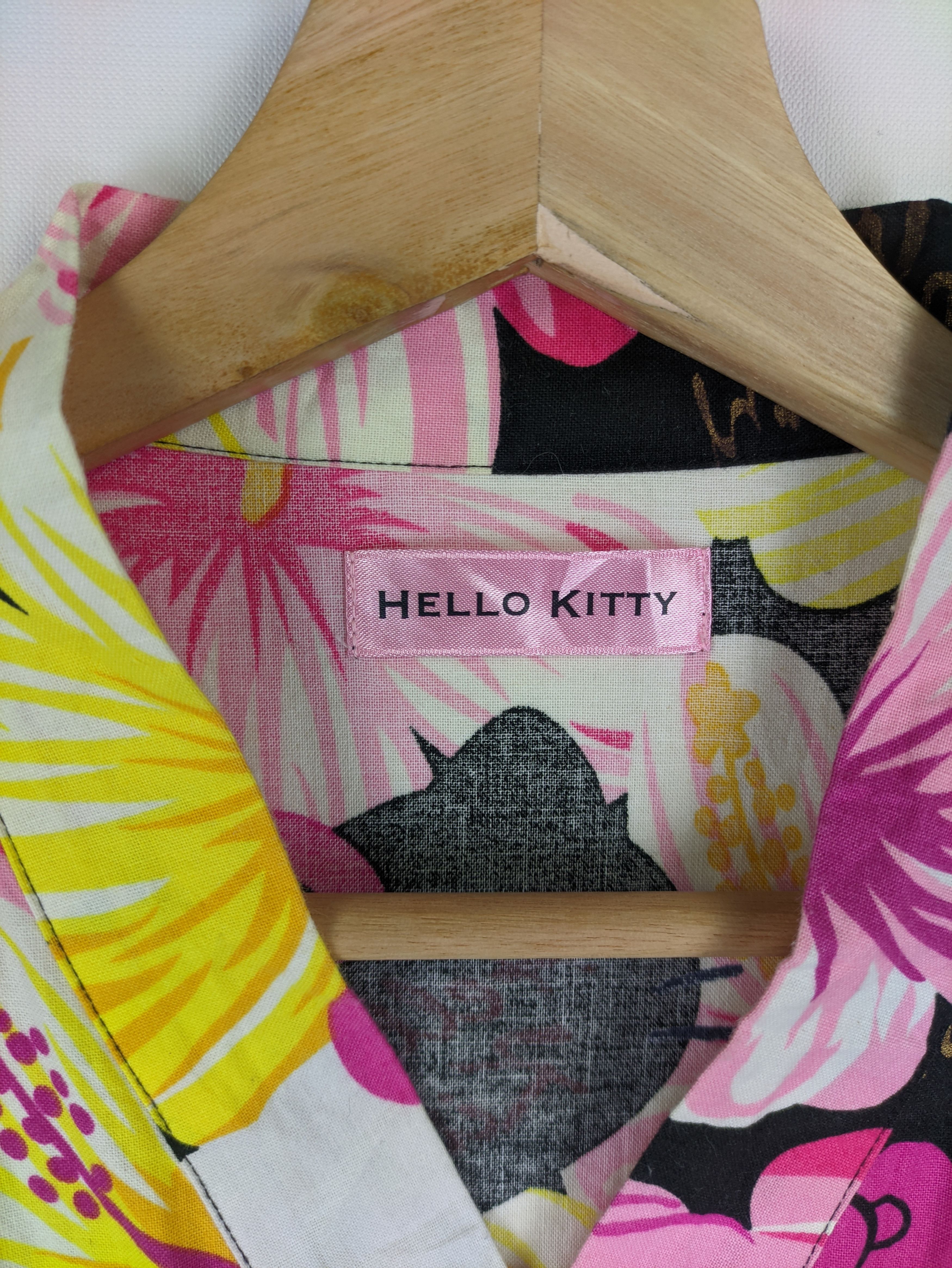 Anime Steals🔥Kimono Haori Hello Kitty Flower Anime Size M / US 6-8 / IT 42-44 - 3 Thumbnail