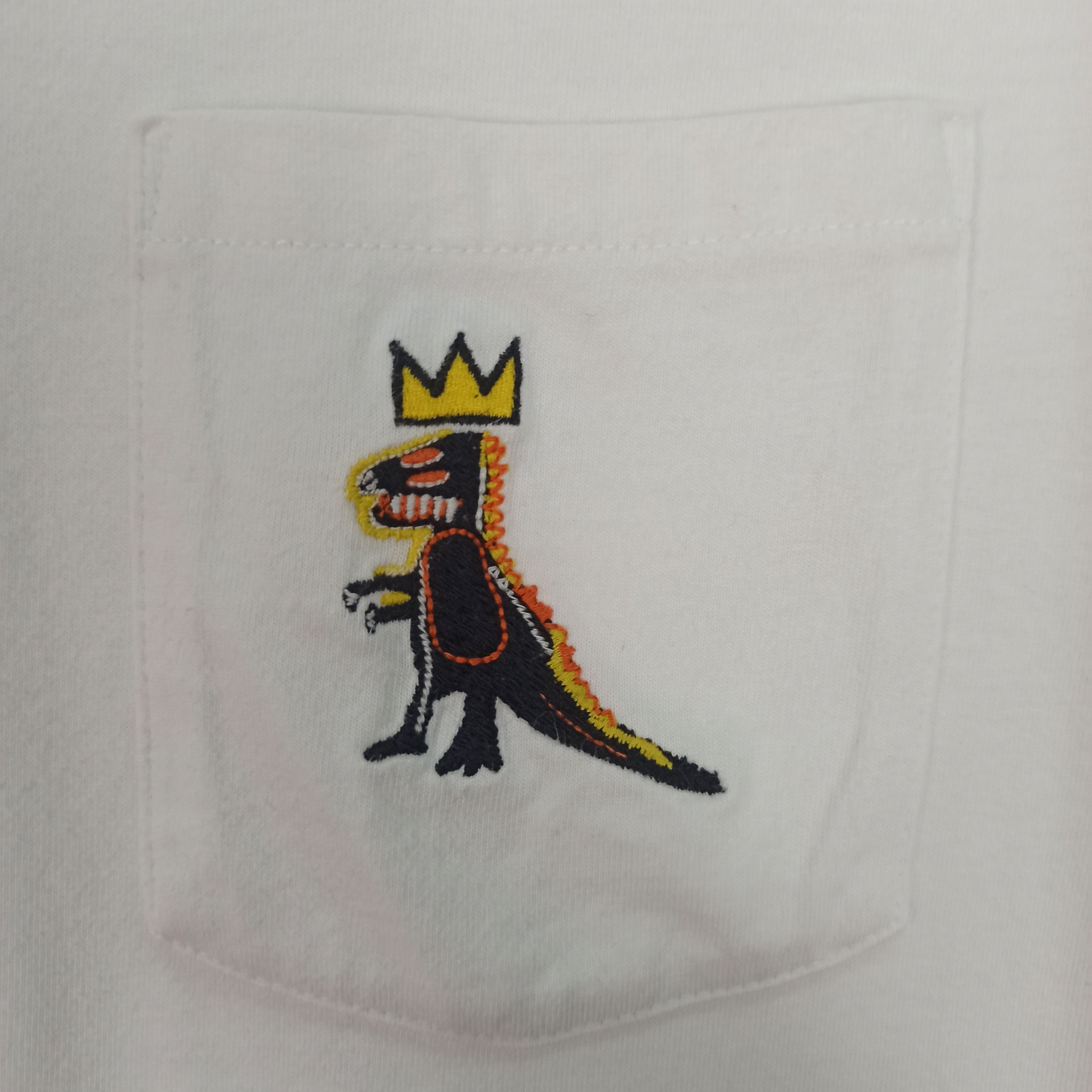 Jean-Michel Basquiat 🔥STEALS🔥 Jean Michel Basquiat X Uniqlo Tshirt Size US XL / EU 56 / 4 - 3 Thumbnail