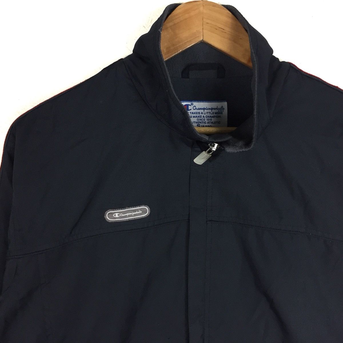 Champion Vintage Champion sweater windbreaker casual jumper pullover Size US S / EU 44-46 / 1 - 3 Thumbnail