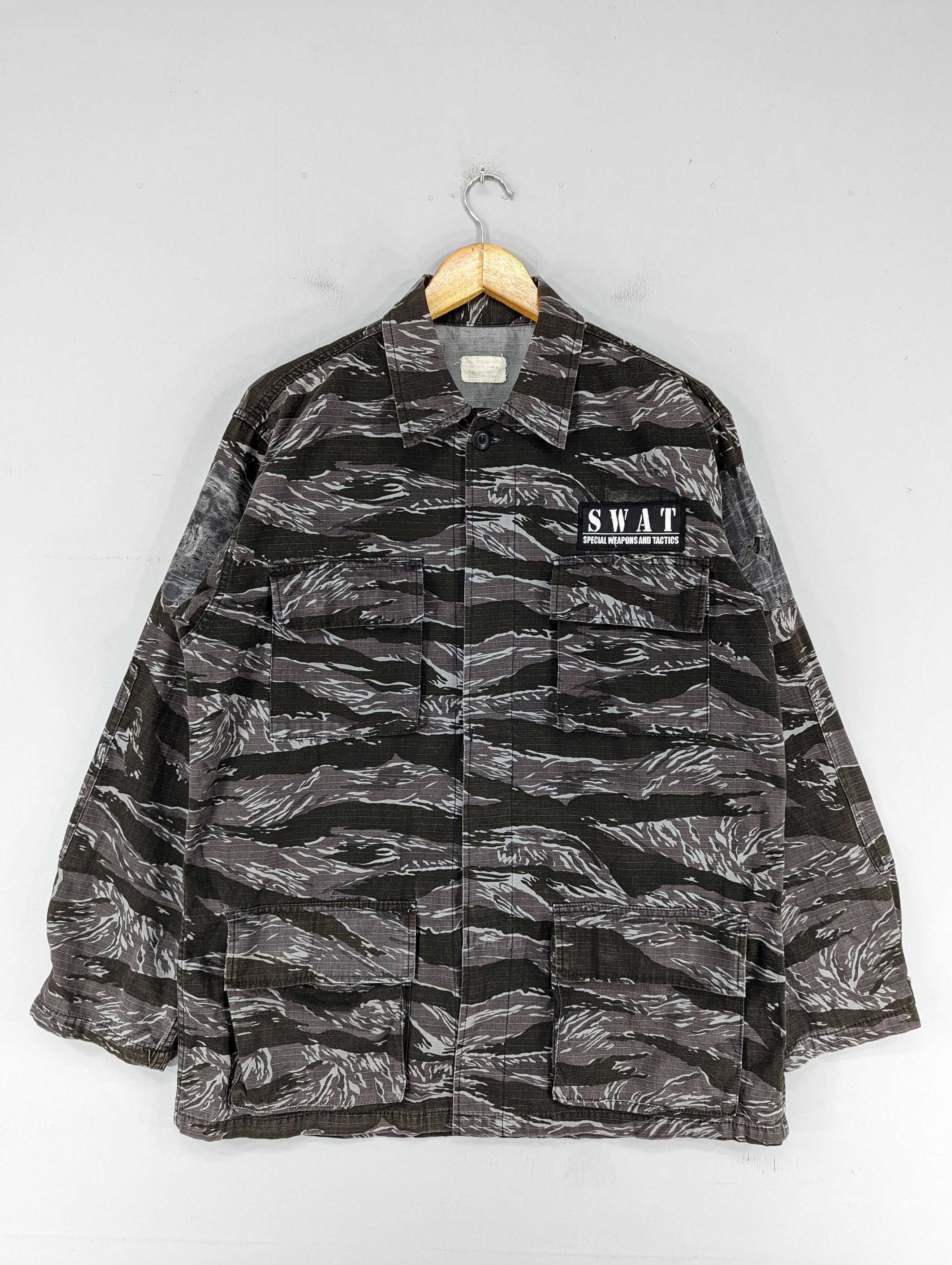 image of Tiger Stripe Military Button Ups Jacket, Men's (Size Large)