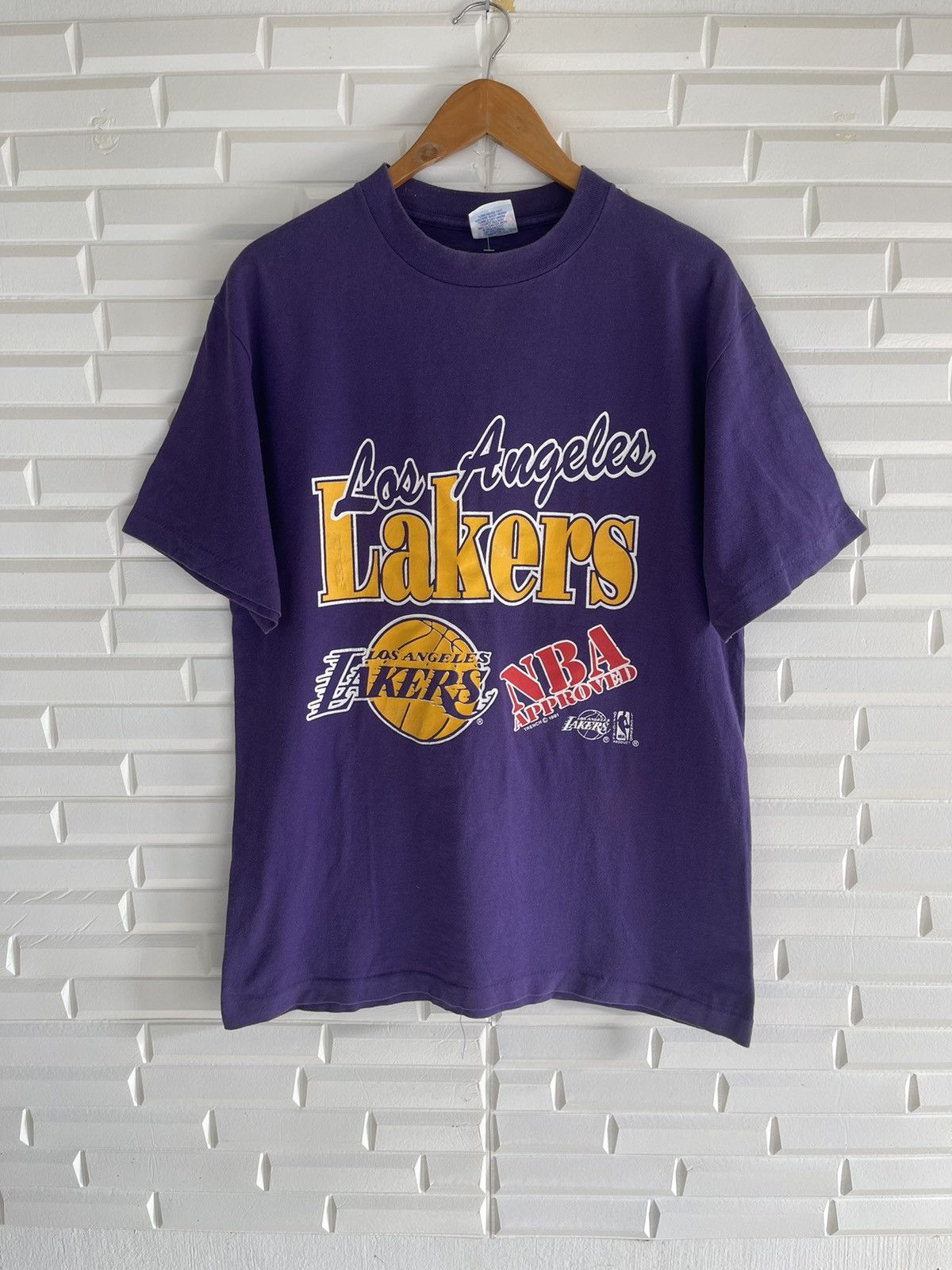 NBA × Vintage Vintage 90’s Los Angeles LAKERS NBA Tee Size US L / EU 52-54 / 3 - 1 Thumbnail