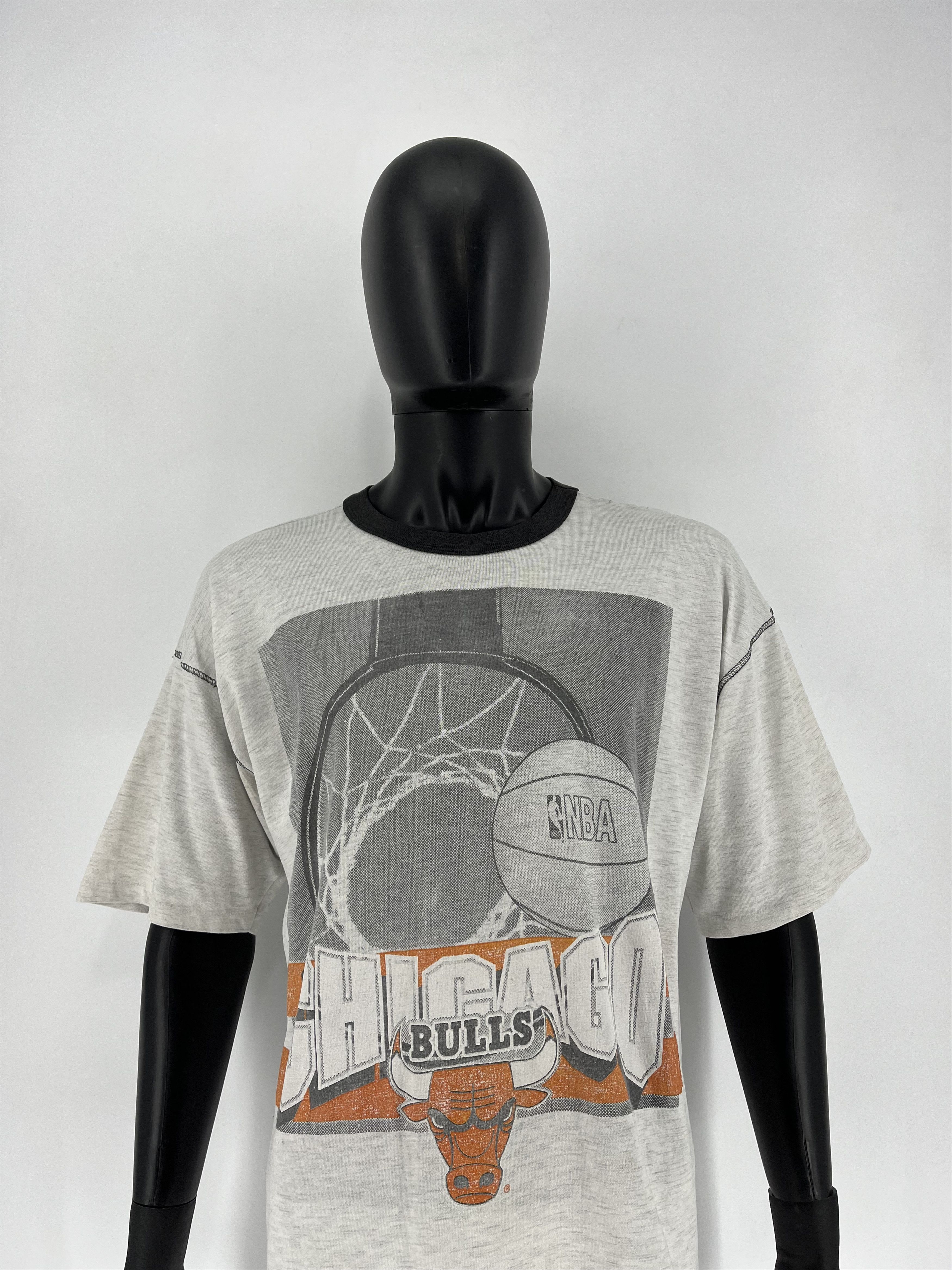 NBA × Vintage Vintage 90s Chicago Bulls Shirt Made in USA Fullprint Size US L / EU 52-54 / 3 - 6 Thumbnail
