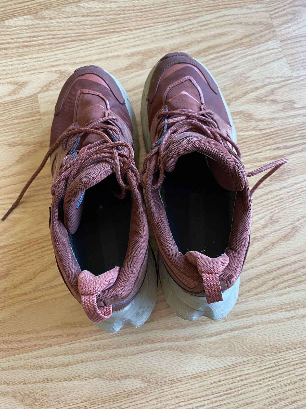 Hoka Hoka Anacapa Red Chunky Gore-tex Vibram Sneaker Shoes Rare Size US 7 / EU 40 - 4 Thumbnail