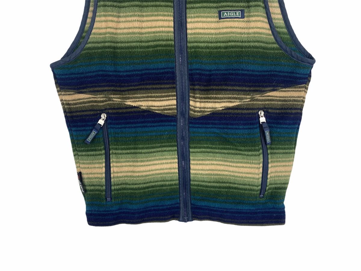 Aigle × Vintage AIGLE OUTDOOR SPORTSWEAR NAVAJO DESIGN FLEECE ZIPPER VEST Size US S / EU 44-46 / 1 - 5 Thumbnail