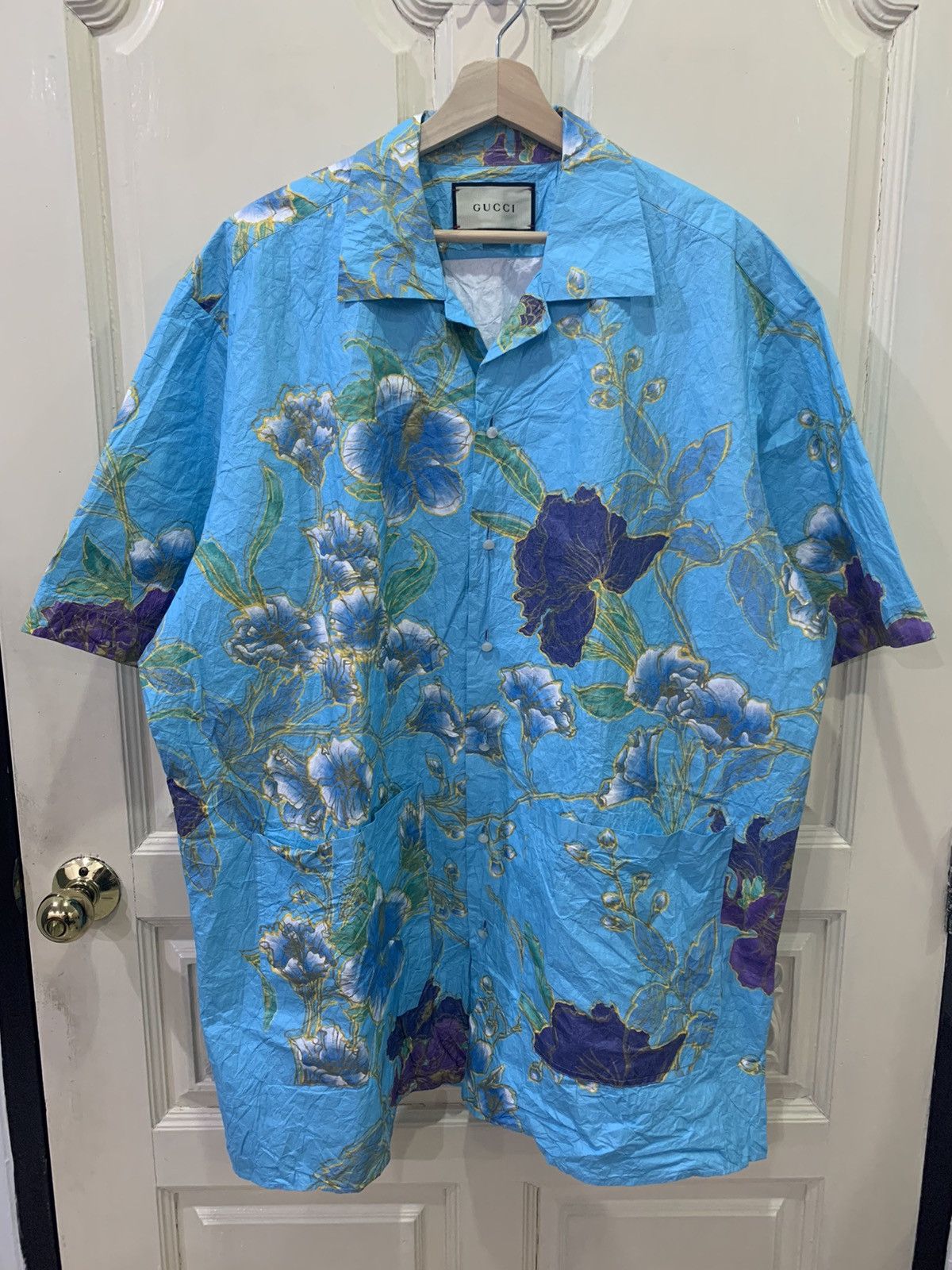 image of Gucci Oversize Paper Effect Floral Bowling Shirt, Men's (Size Small)