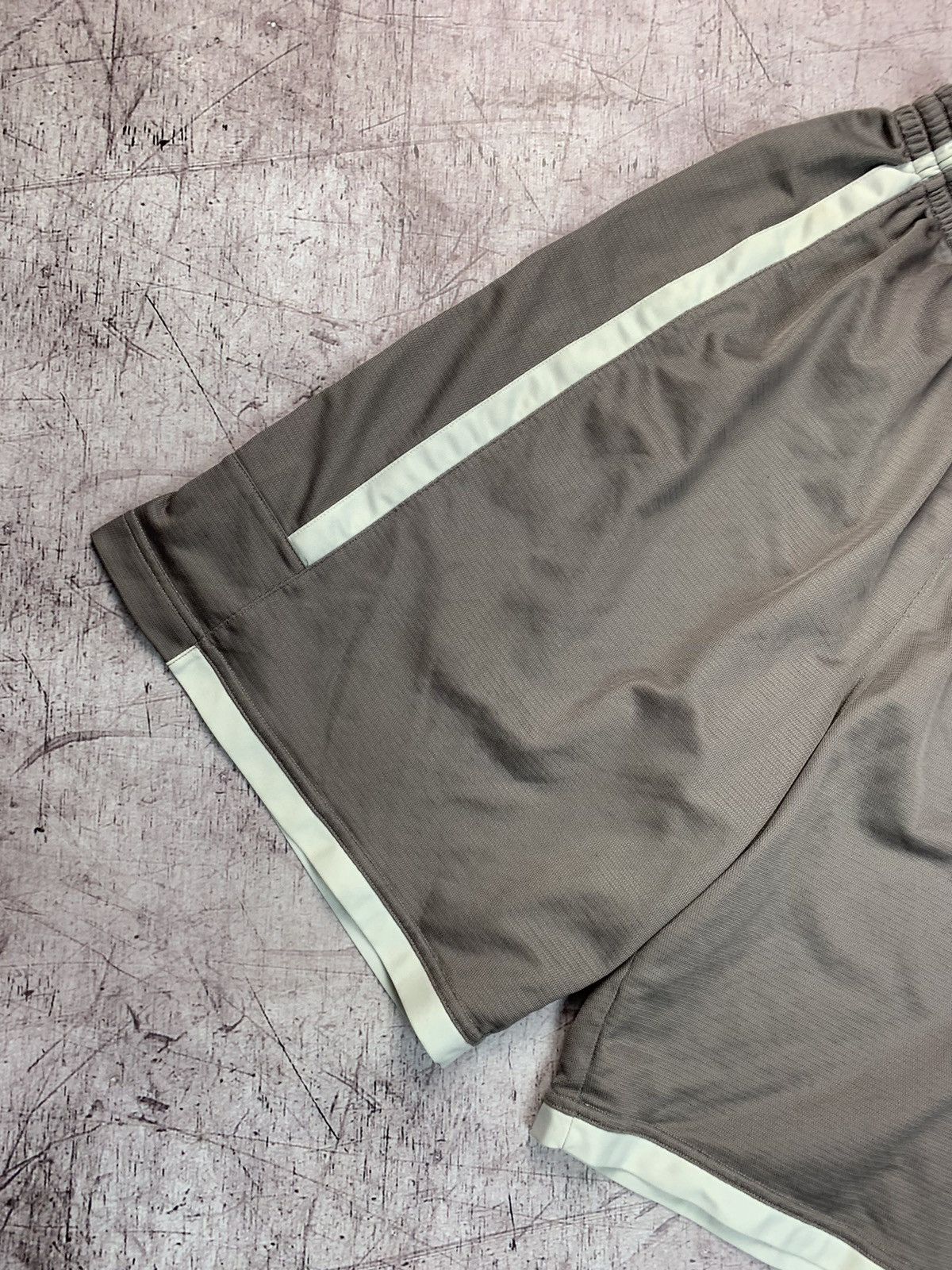 Nike × Vintage Vintage Nike Y2K Hype Shorts Size US 34 / EU 50 - 8 Thumbnail
