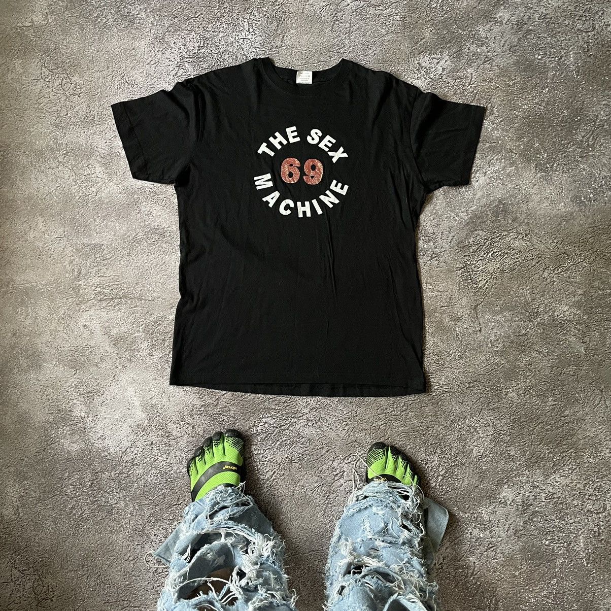 Vintage VINTAGE Y2K “ THE SEX MACHINE 69 PORNO “ FUNNY SLOGAN TEE | Grailed