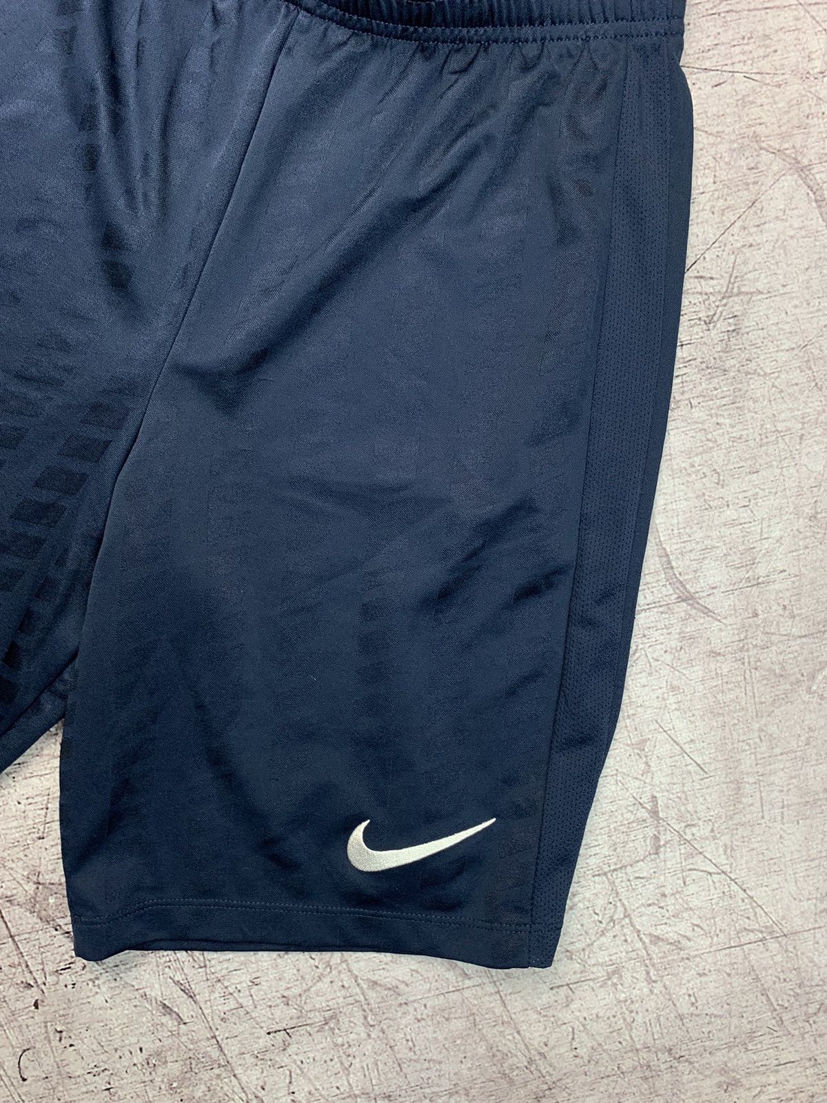 Nike Nike Dri Fit Mens Shorts y2k Size US 30 / EU 46 - 3 Thumbnail