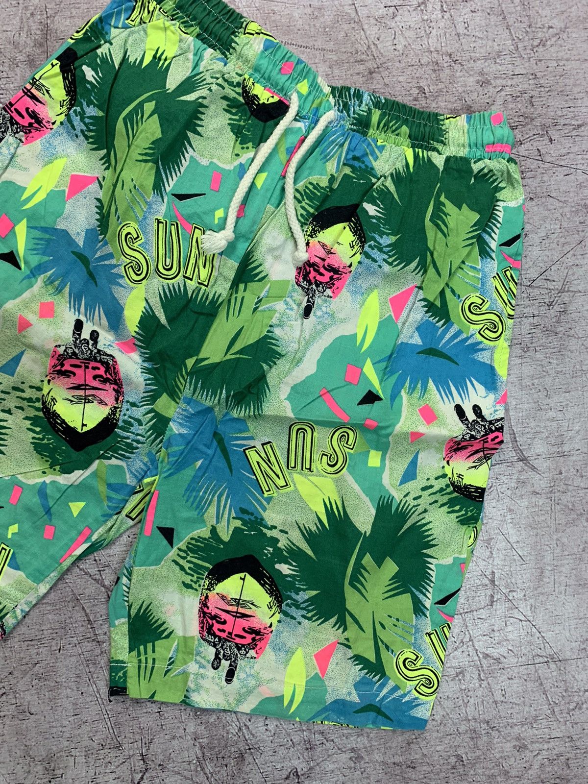 Other Vintage Hawaiian Crazy Art Shorts Size US 32 / EU 48 - 4 Thumbnail