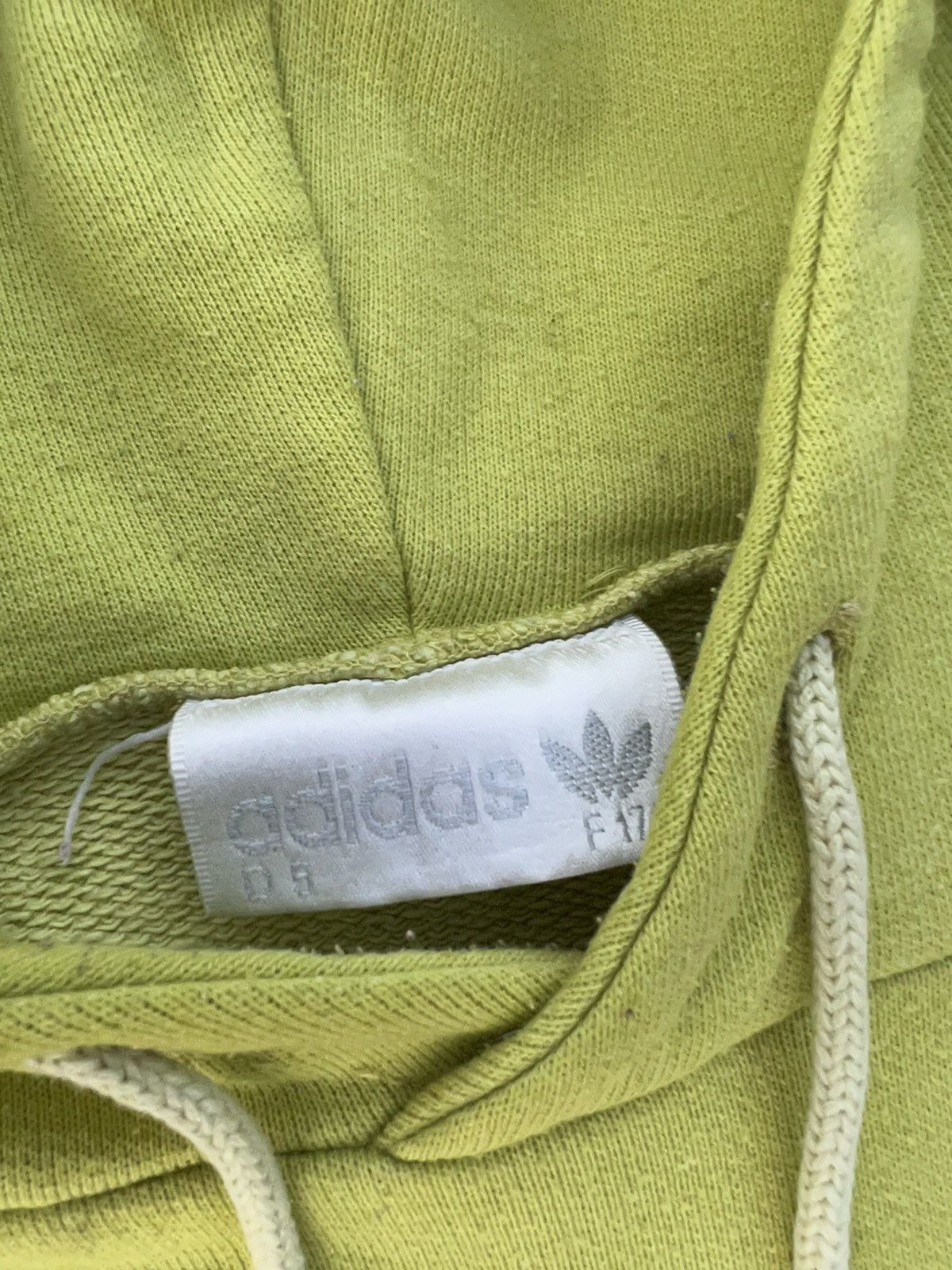 Adidas Adidas vintage 90s chest logo hoodie Size US M / EU 48-50 / 2 - 4 Thumbnail