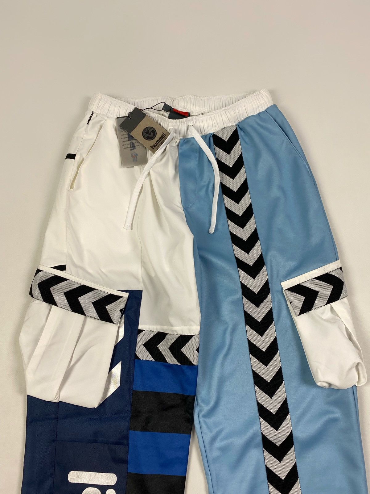 Hummel Hummel Astrid Andersen Mikkel Mixed Cargo Pants Size S/M Size US 32 / EU 48 - 5 Thumbnail
