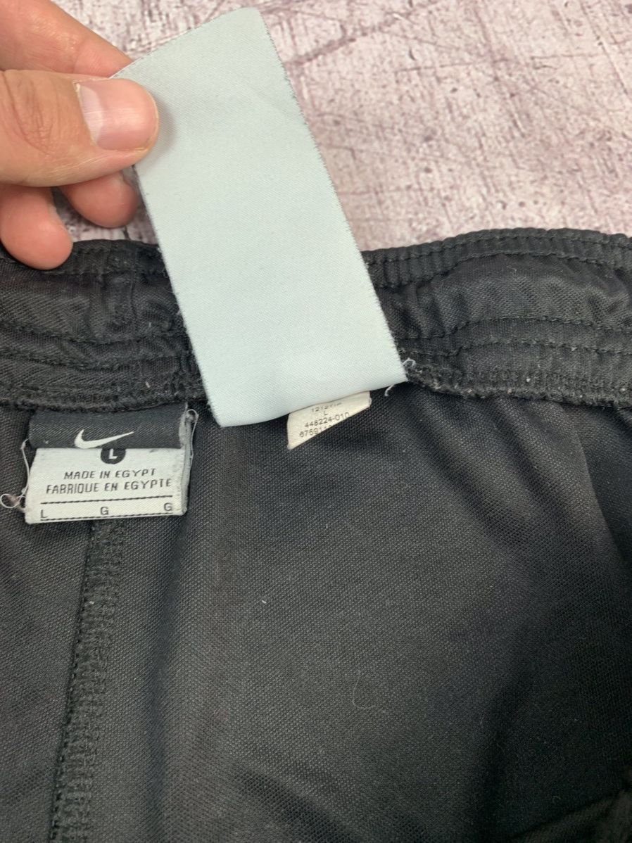 Nike Vintage Nike Y2K Hype Mens Shorts Size US 34 / EU 50 - 7 Thumbnail