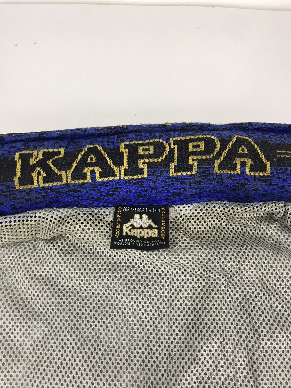 Kappa Vintage Kappa Hoodie Jacket Athletics Winter Wear Size US L / EU 52-54 / 3 - 4 Thumbnail