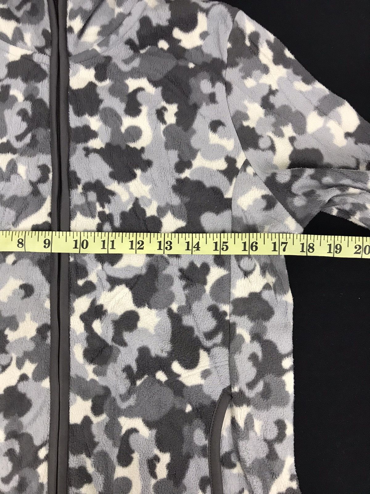 Japanese Brand Uniqlo Camouflage Style Wool Fleece Sweatshirt Hoodies Size S / US 4 / IT 40 - 5 Thumbnail