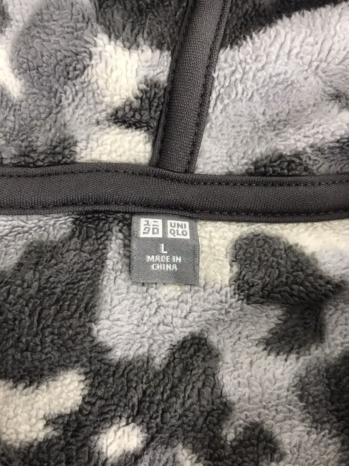 Japanese Brand Uniqlo Camouflage Style Wool Fleece Sweatshirt Hoodies Size S / US 4 / IT 40 - 3 Thumbnail