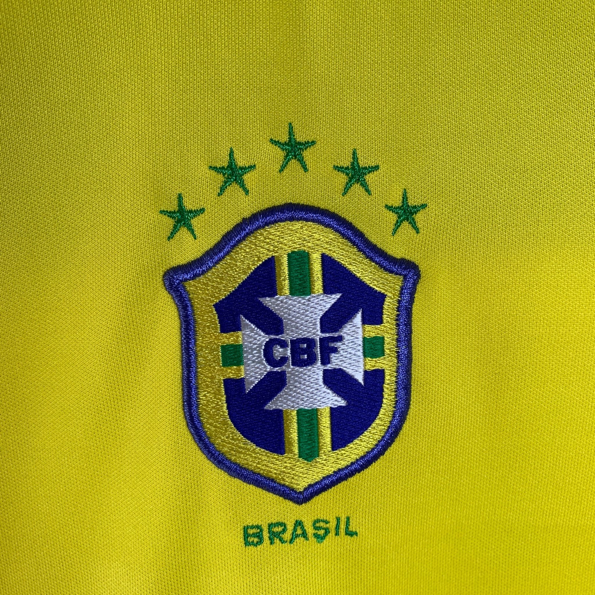 Nike Nike Ronaldinho Brasil football jersey tshirt home 2004/06 Size US XL / EU 56 / 4 - 9 Thumbnail