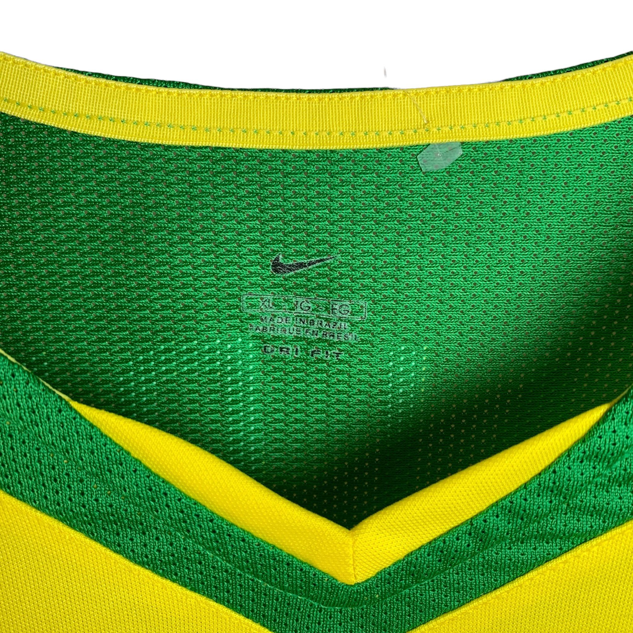 Nike Nike Ronaldinho Brasil football jersey tshirt home 2004/06 Size US XL / EU 56 / 4 - 10 Thumbnail
