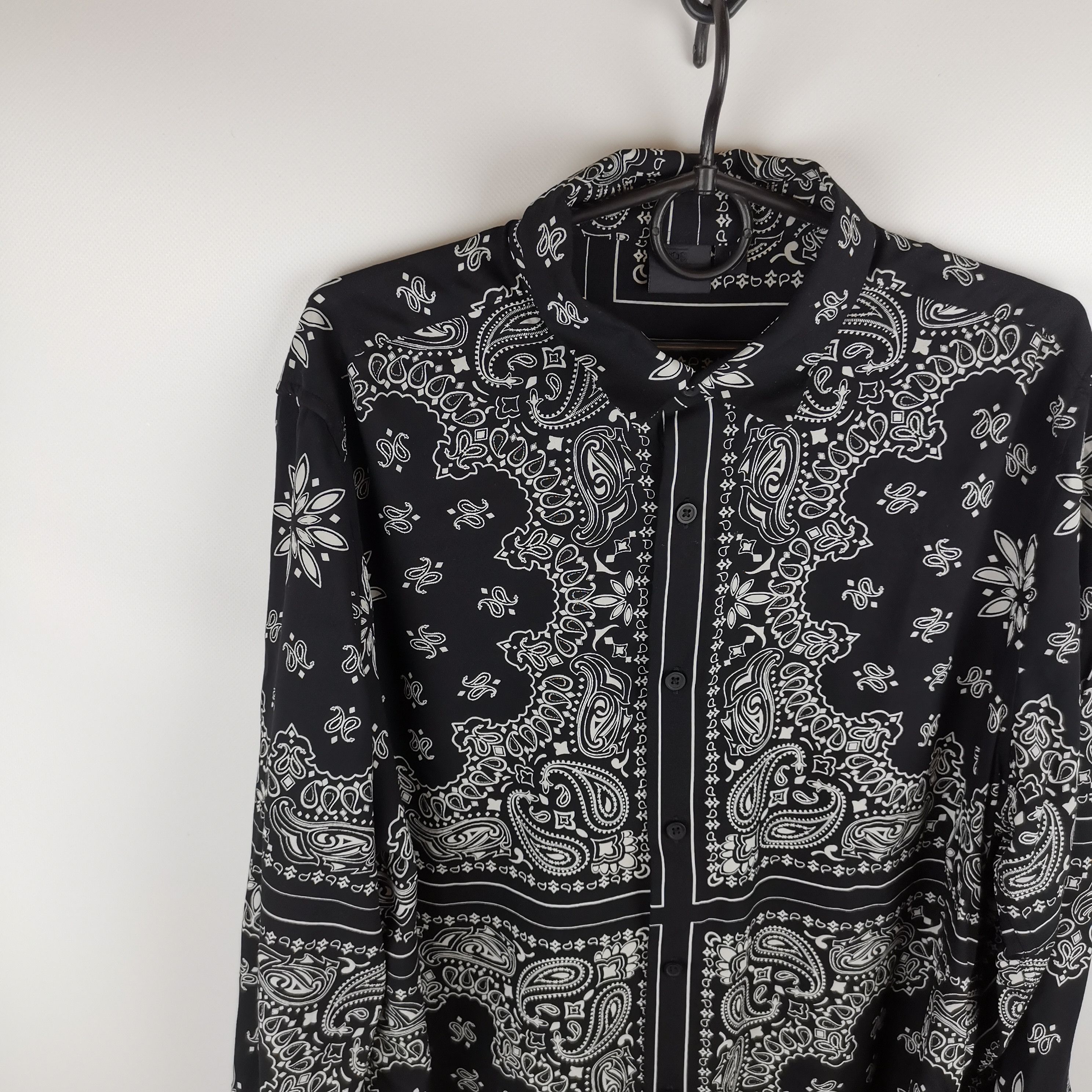 Asos Asos hype oversized black pattern bandana shirt Size US L / EU 52-54 / 3 - 5 Thumbnail