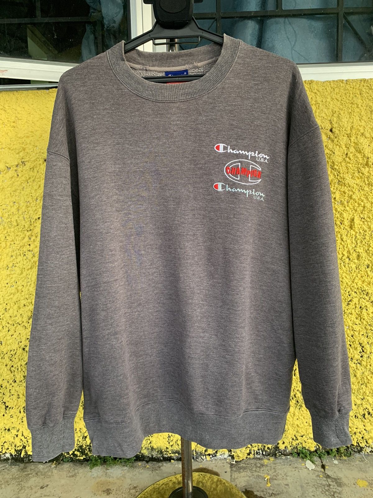 Champion Champion embroidery logo sweatshirt vintage 90s Size US L / EU 52-54 / 3 - 10 Thumbnail