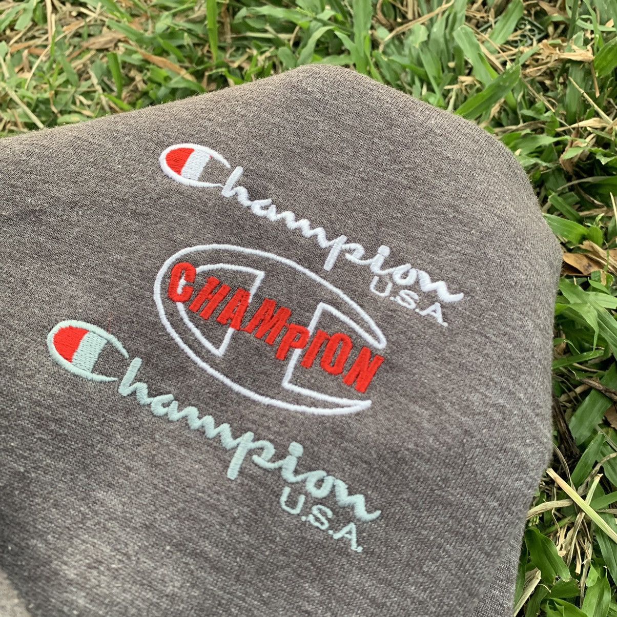Champion Champion embroidery logo sweatshirt vintage 90s Size US L / EU 52-54 / 3 - 5 Thumbnail