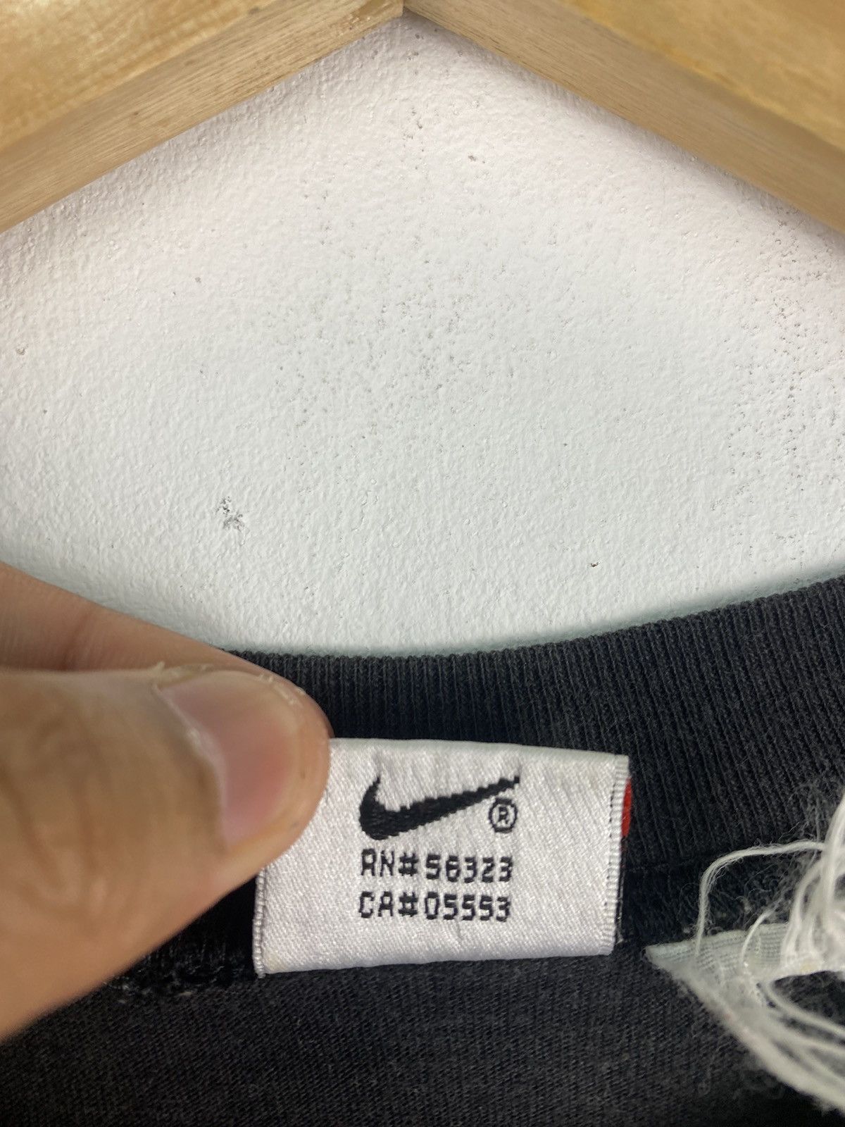 Nike Vintage 90s nike air jordan tshirt white tag Size US M / EU 48-50 / 2 - 4 Thumbnail
