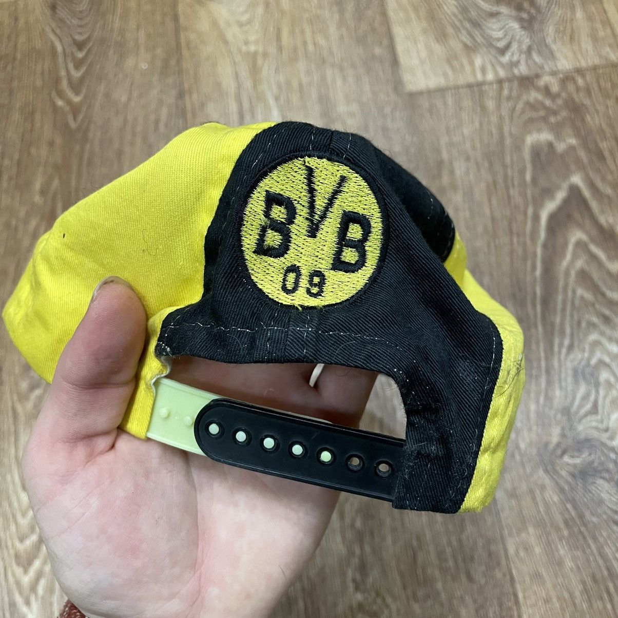 Vintage Vintage 90s BVB Borussia Dortmund Logo Snapback Cap Punk OS Size ONE SIZE - 5 Thumbnail